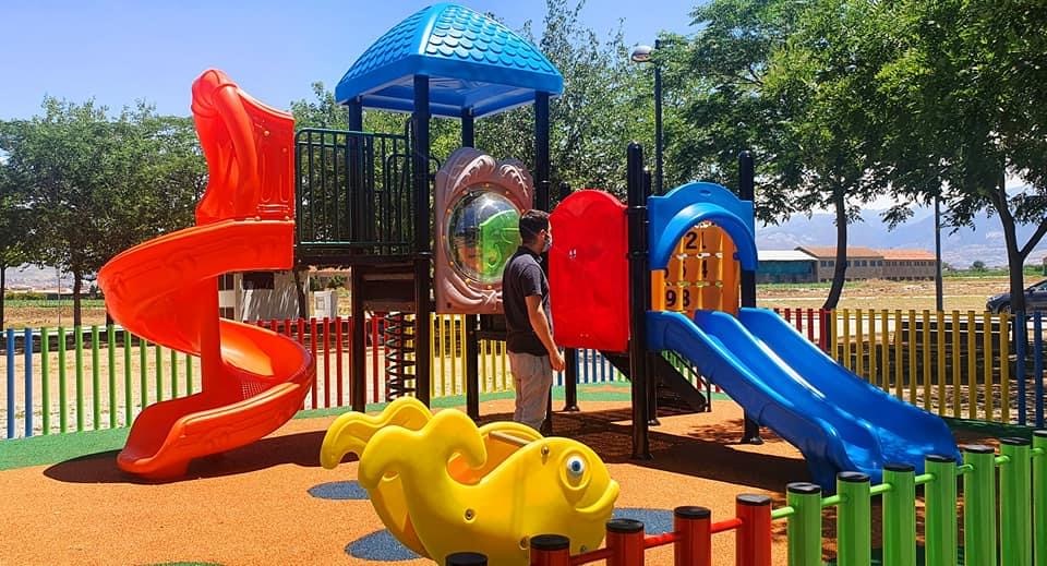 Cúllar Vega estrena un nuevo parque infantil en el barrio de Los Cuarenta