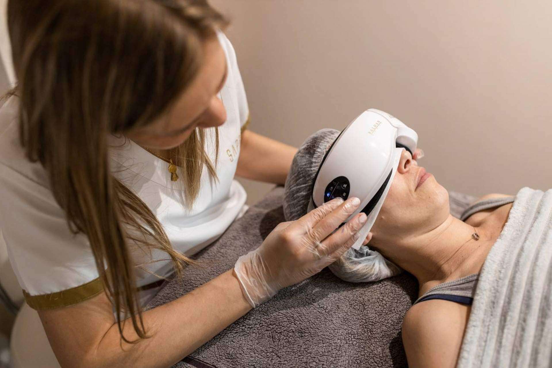 Sapphira Privé Logroño: exclusivo tratamiento con las gafas de presoterapia ocular Iridium