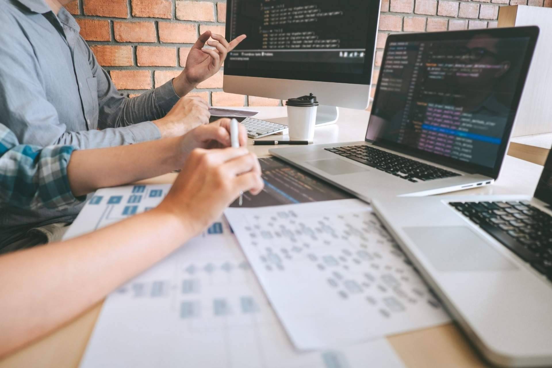 Naxer ofrece el máster en Full Stack Developer, una de las profesiones con más futuro