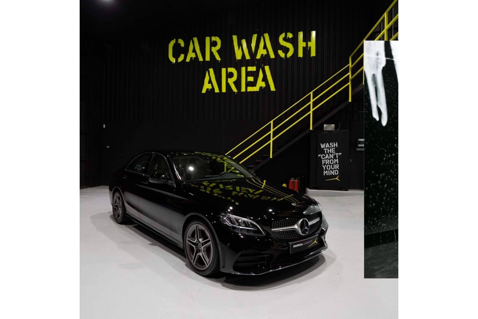 Radikal Carwash, el servicio de lujo de la marca Radikal World que cita a los amantes de los súper autos