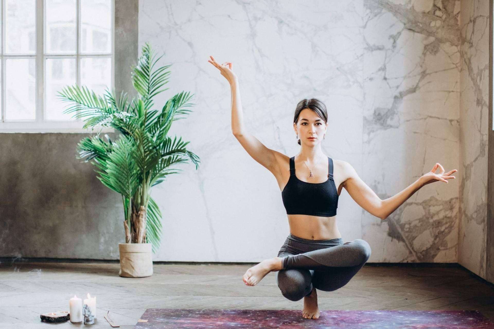 Yoga para principiantes en Bilbao en el estudio 196 Yoga Studio, con clases de 75 minutos y con total flexibilidad de horarios