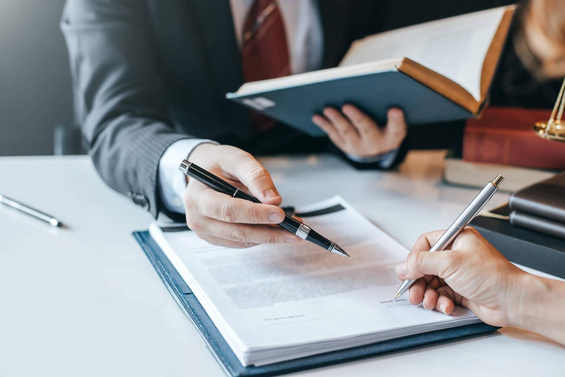 La importancia de realizar un pacto de socios en una empresa, por Luis Baños Abogados