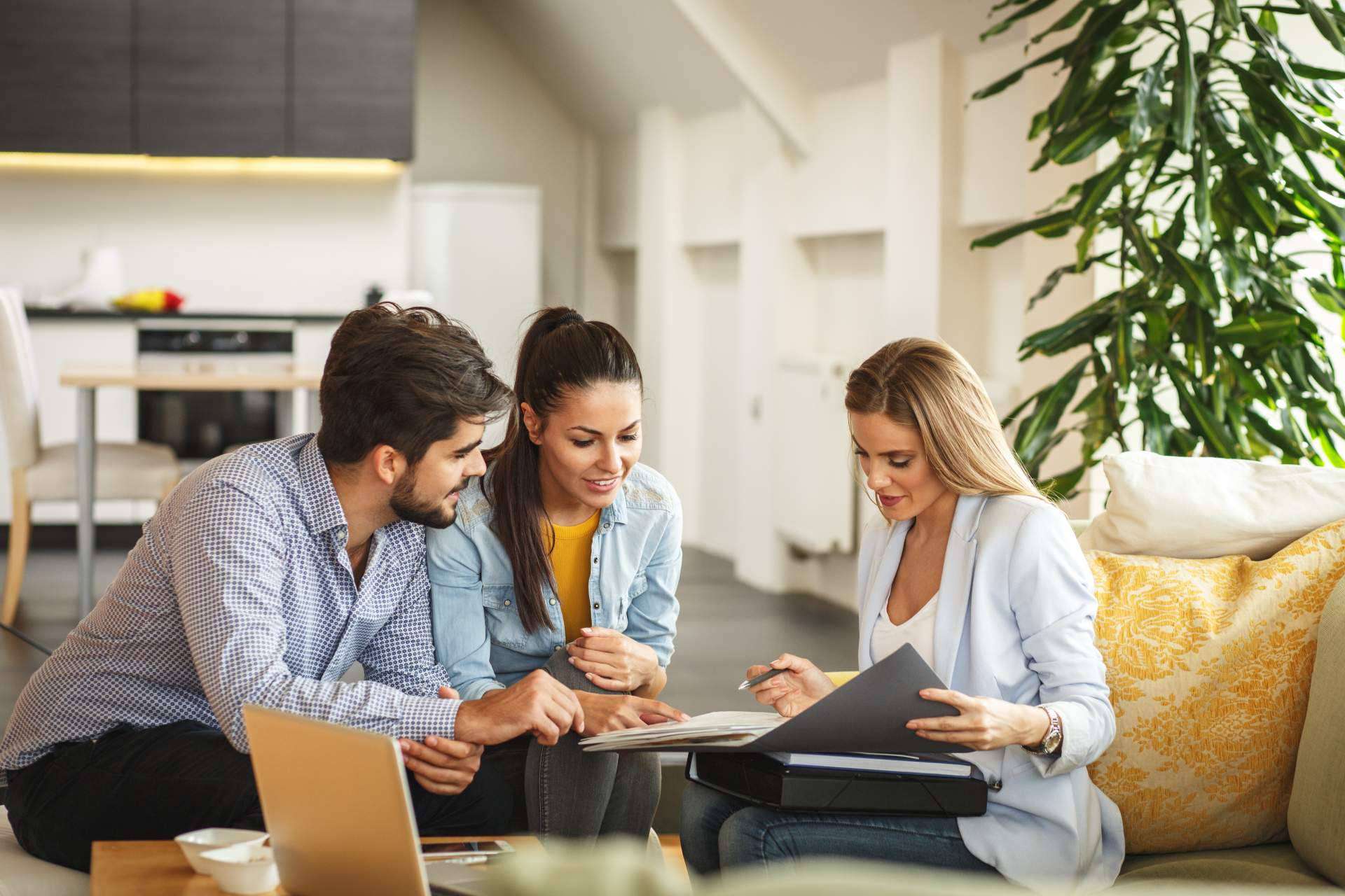 ¿Qué es trabajar con una inmobiliaria en exclusiva?,  por La Casa Agency