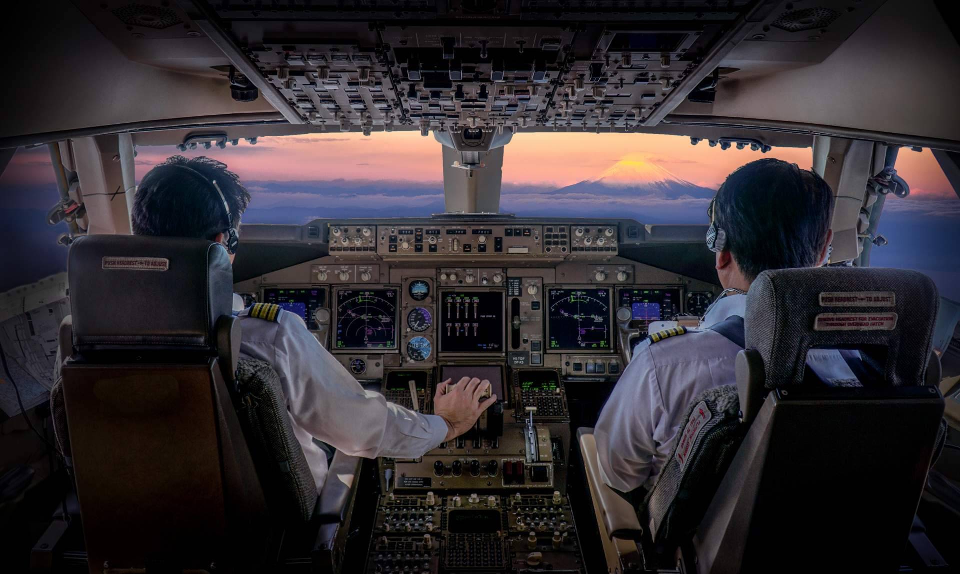 Formación para ser piloto con LeonAvia: el curso de piloto privado