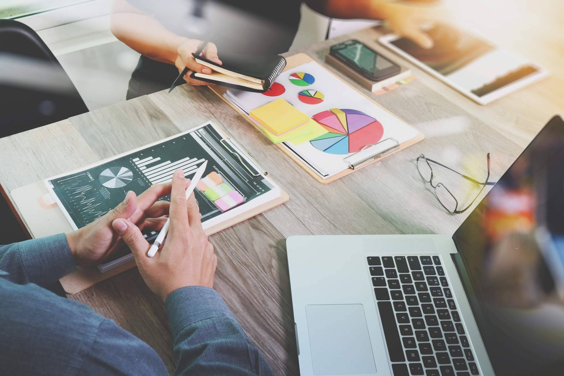 Trabajo para autónomos desde el primer mes con Trabajos Autónomos