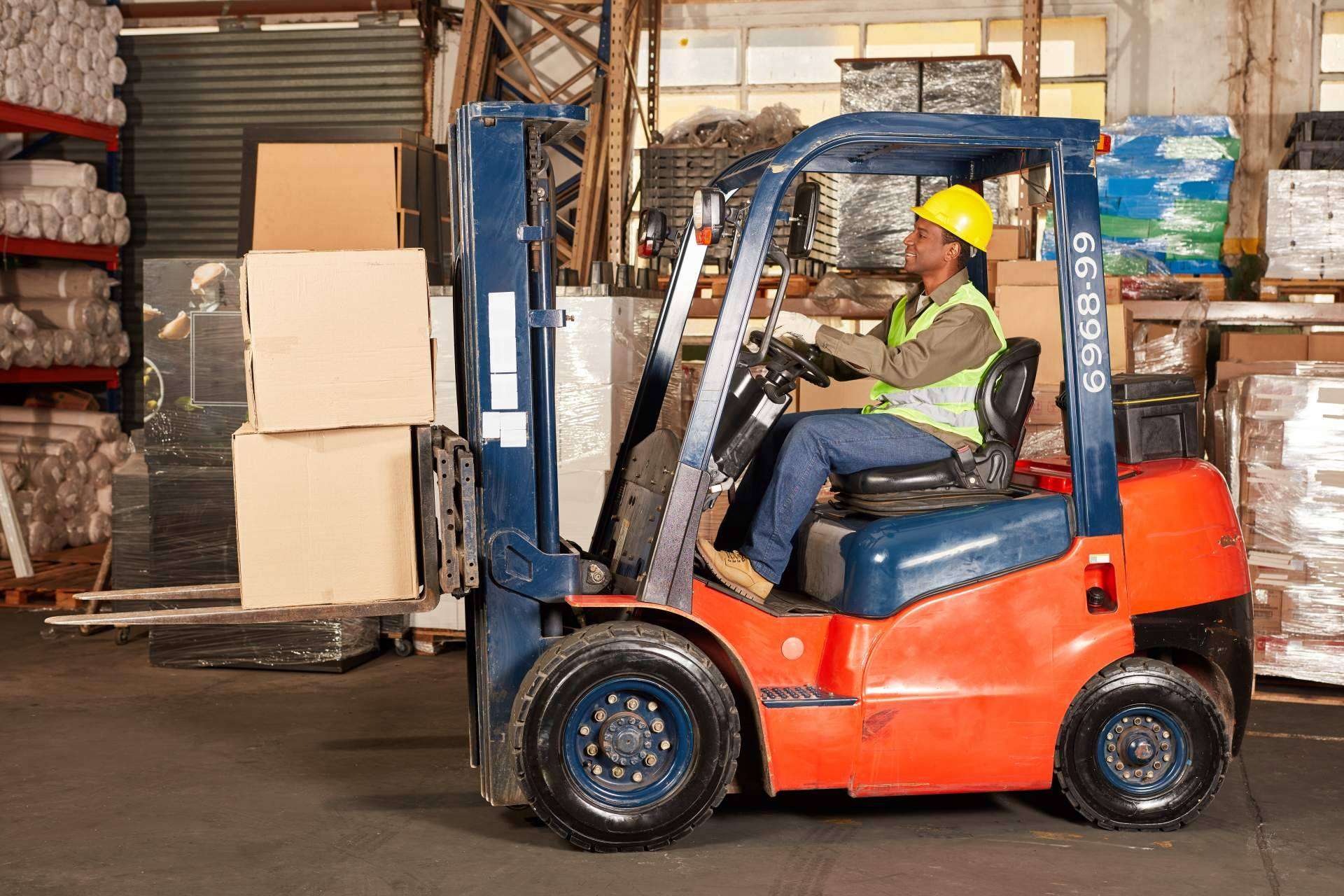 El uso de recambios de carretillas elevadoras fomenta el ahorro económico y ecológico de las empresas, por Recambios de Carretilla RRP