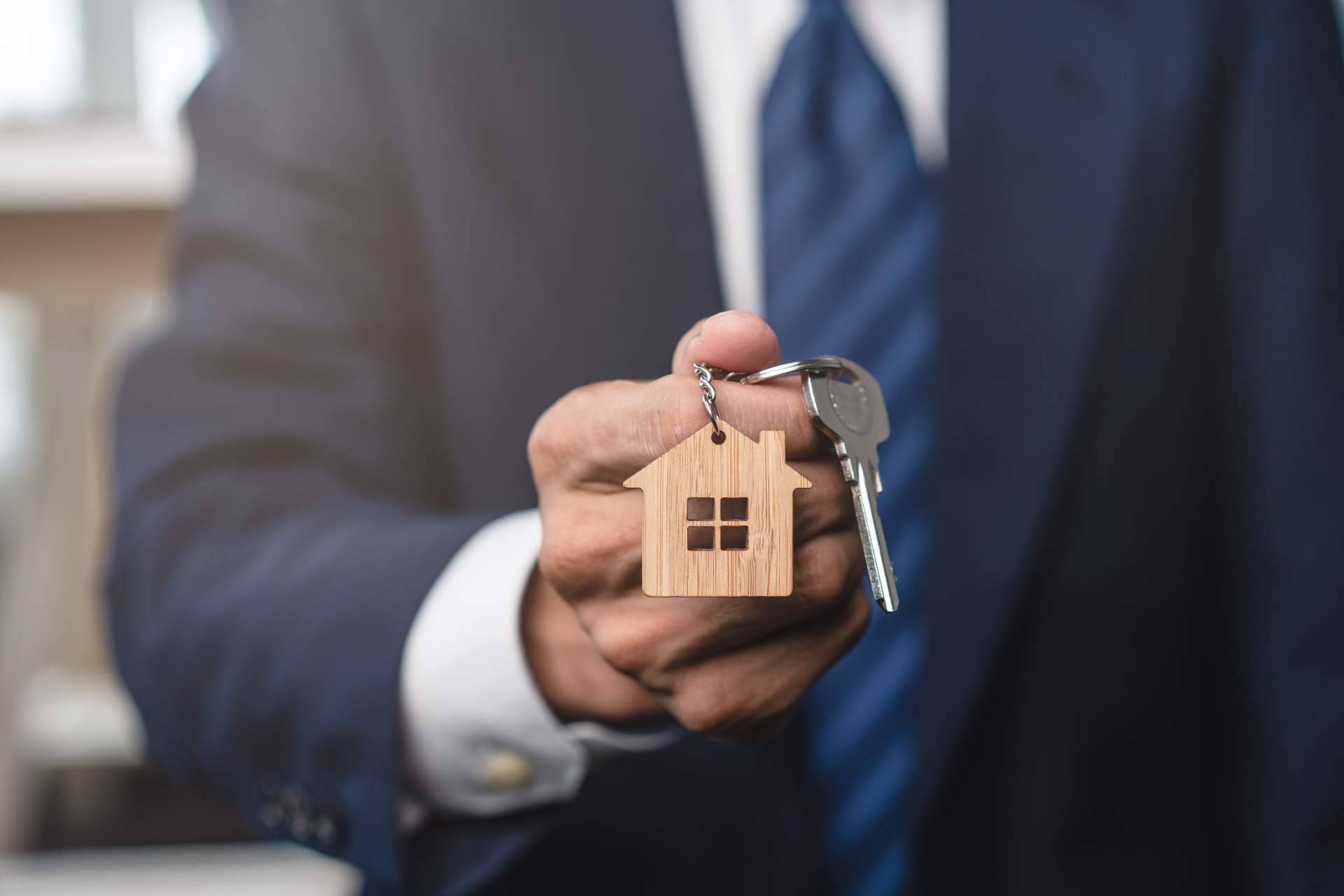 Hacer inversiones de éxito con el modelo de franquicias rentables de Best House