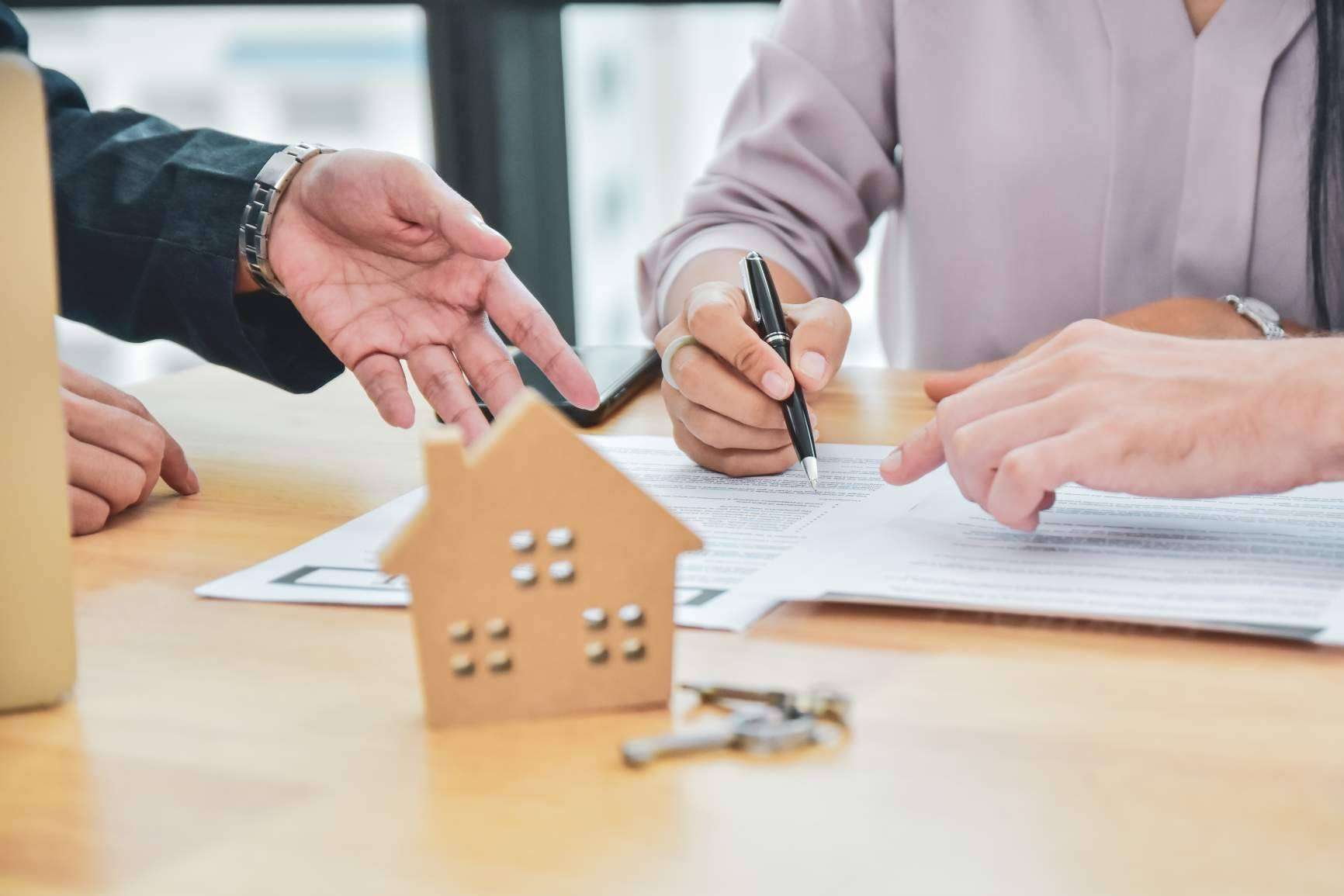Hipotecas Plus colabora para que se obtenga la hipoteca que se precise y se compre la parte de la vivienda de la expareja