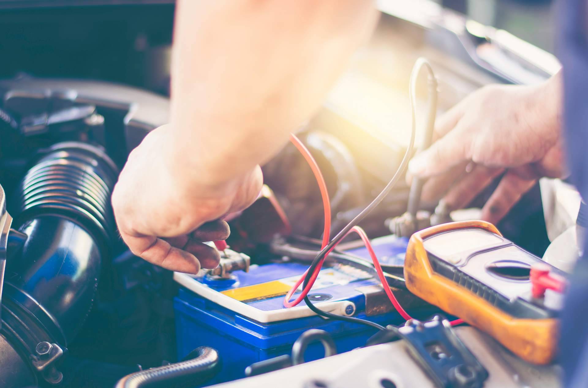 Baterías.com, ¿Cuáles son las recomendaciones para hacer un mantenimiento preventivo de la batería del coche?