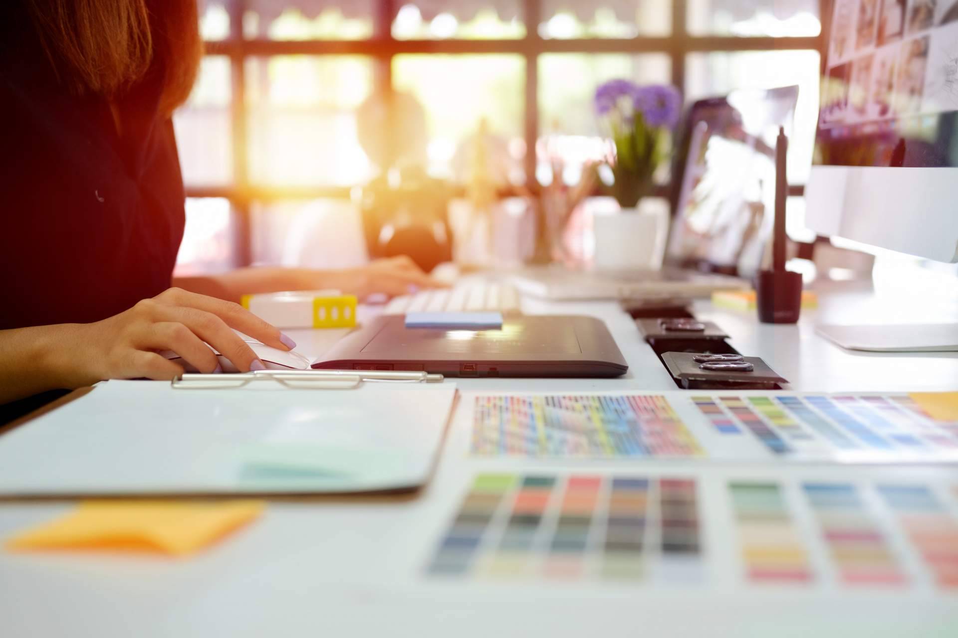 La importancia de los servicios de una agencia de marketing online para las compañías, por RoCX Marketing
