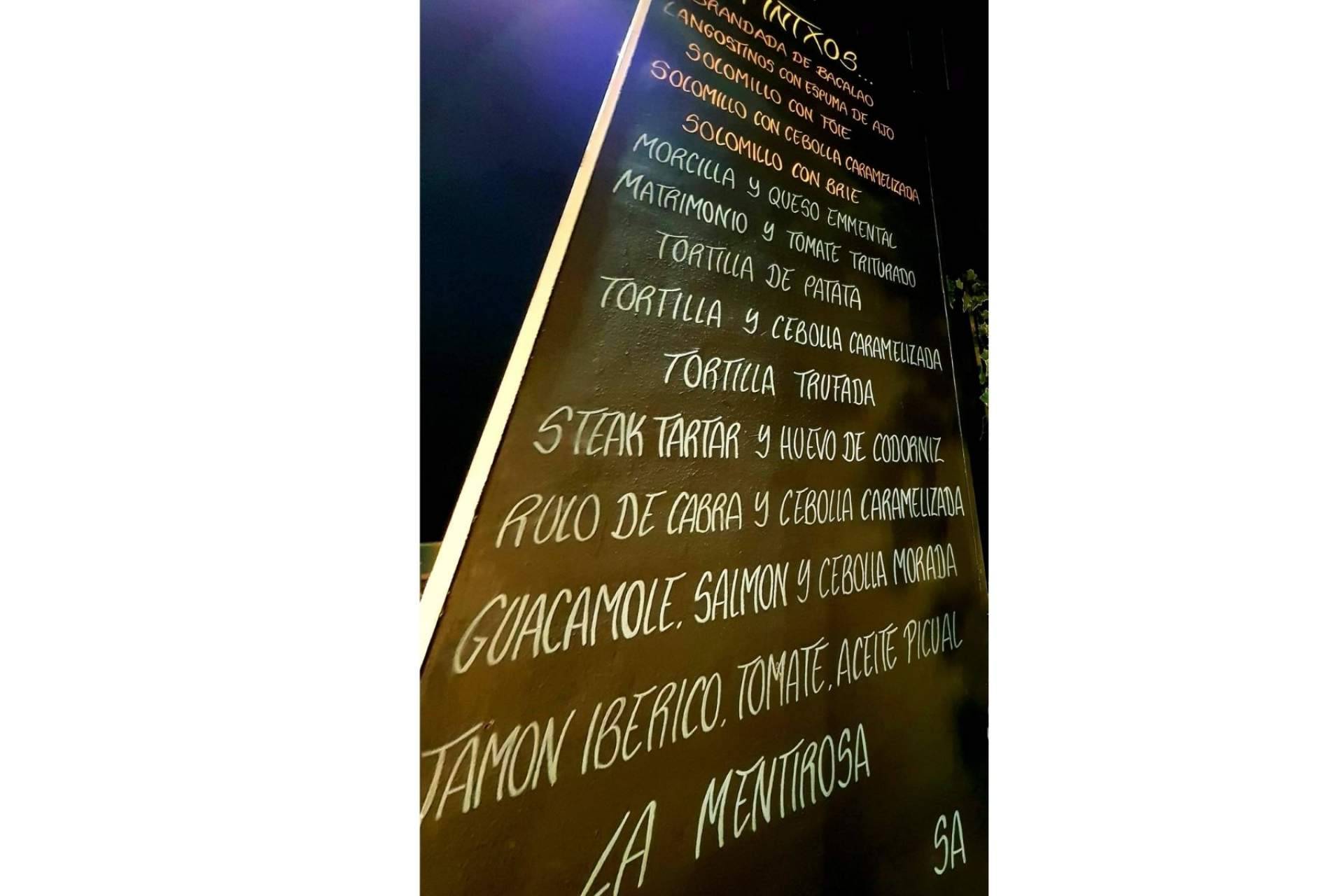 Uno de los mejores bares de pintxos en Madrid es La Mentirosa
