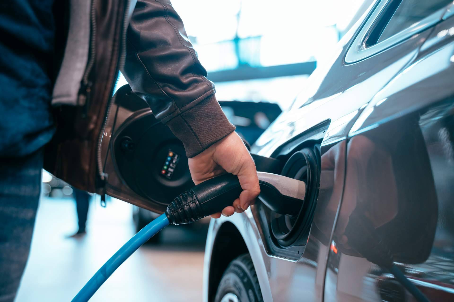¿Por qué es importante disponer de un punto de recarga para el coche eléctrico?