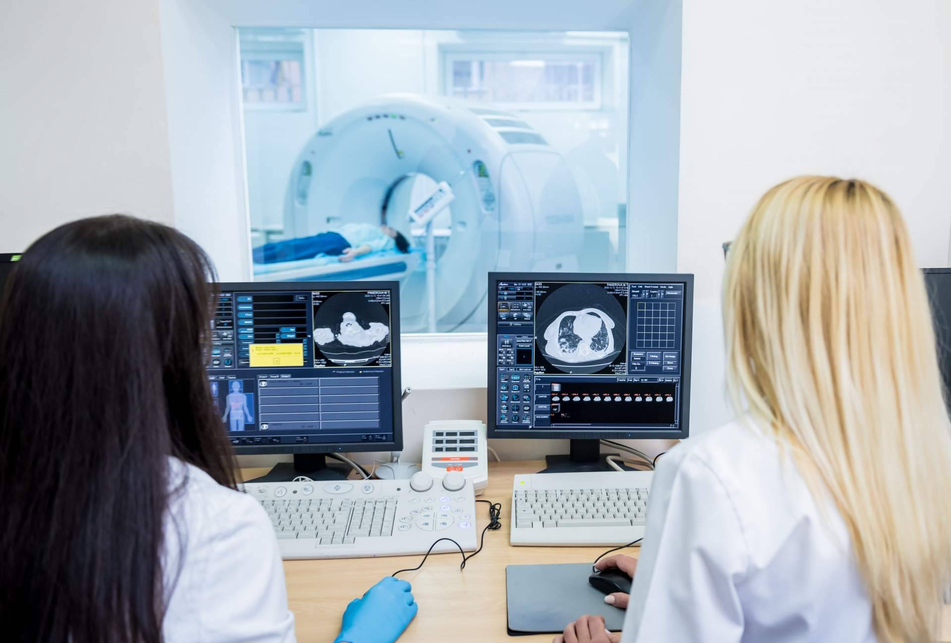 La aplicación de la genética en el ámbito de la oncología, el programa Genómica en cáncer