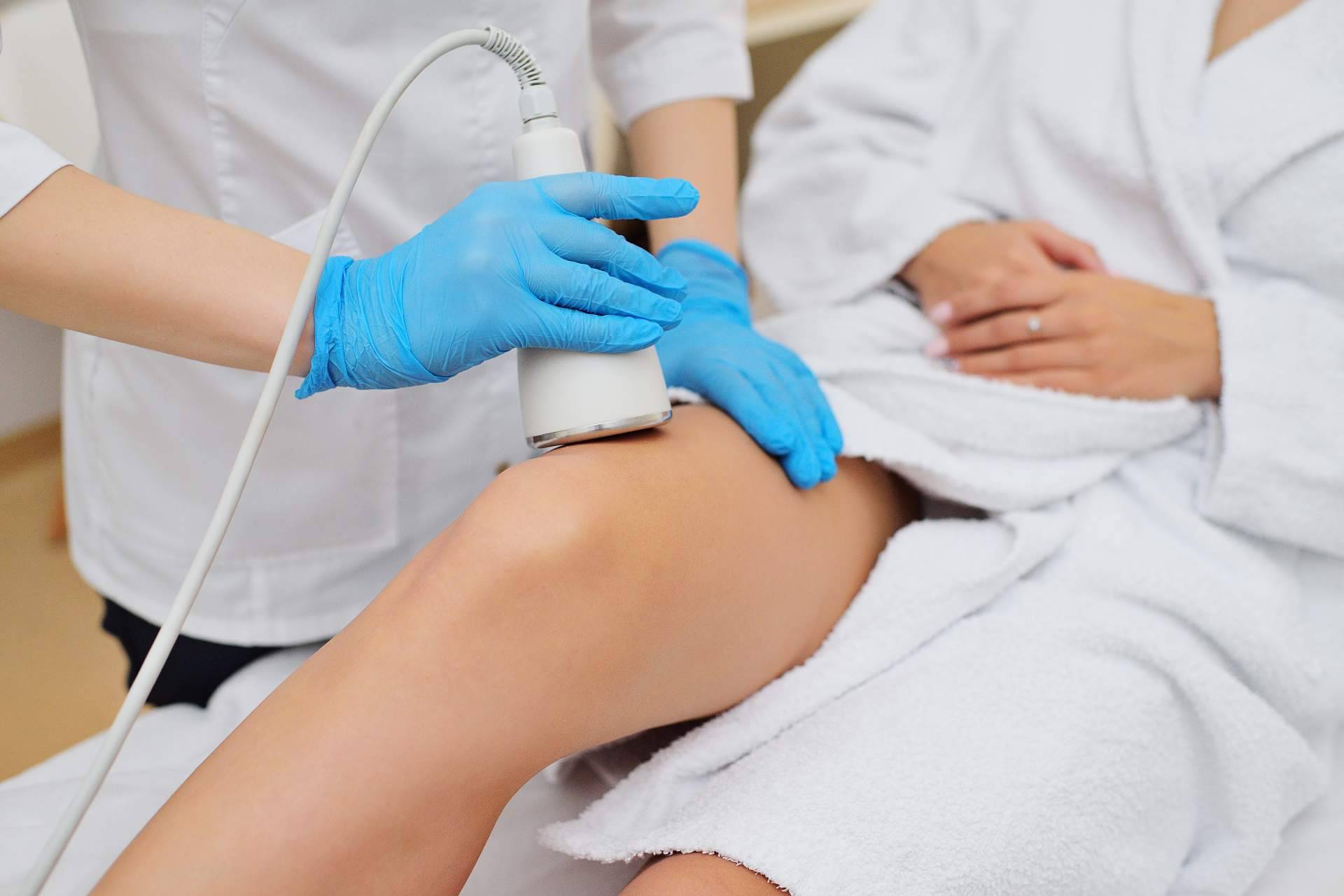 Con la aparatología de Comercial Estética se puede descubrir los múltiples usos de la radiofrecuencia