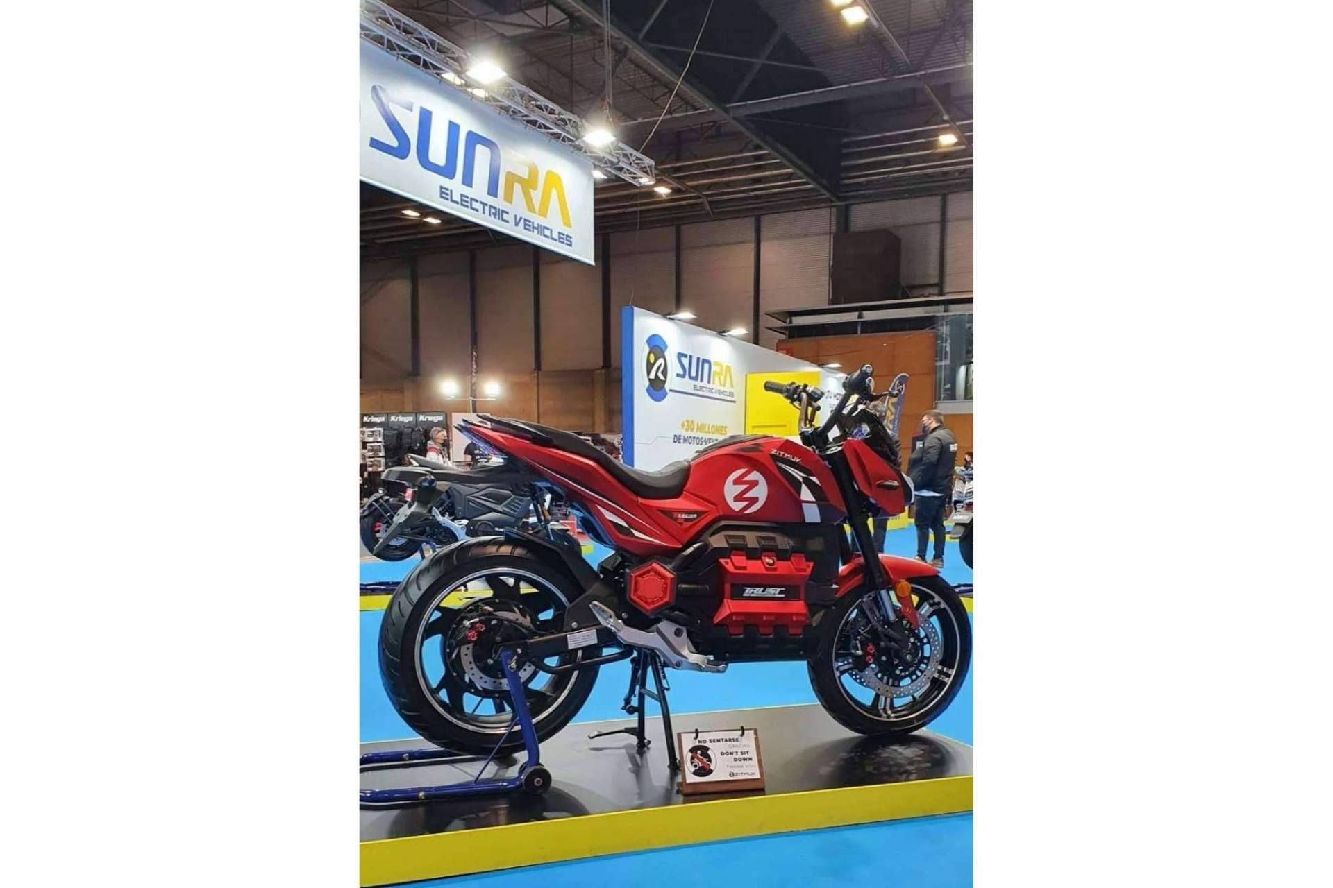 En la celebración de Vive la Moto, SUNRA arrasa como una de las marcas líderes en movilidad eléctrica