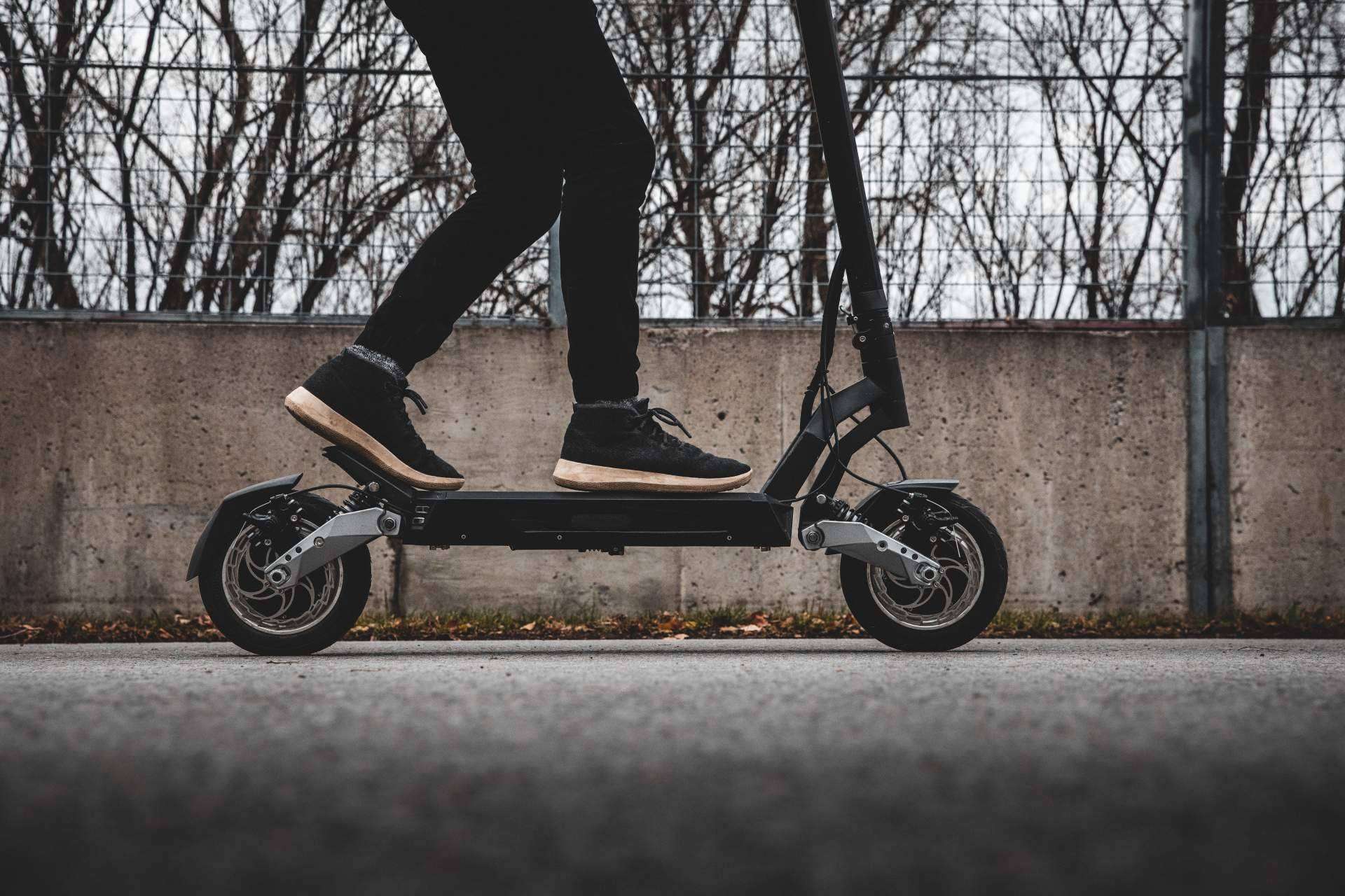 Urbing trae Apollo, la nueva marca de patinetes eléctricos, a España