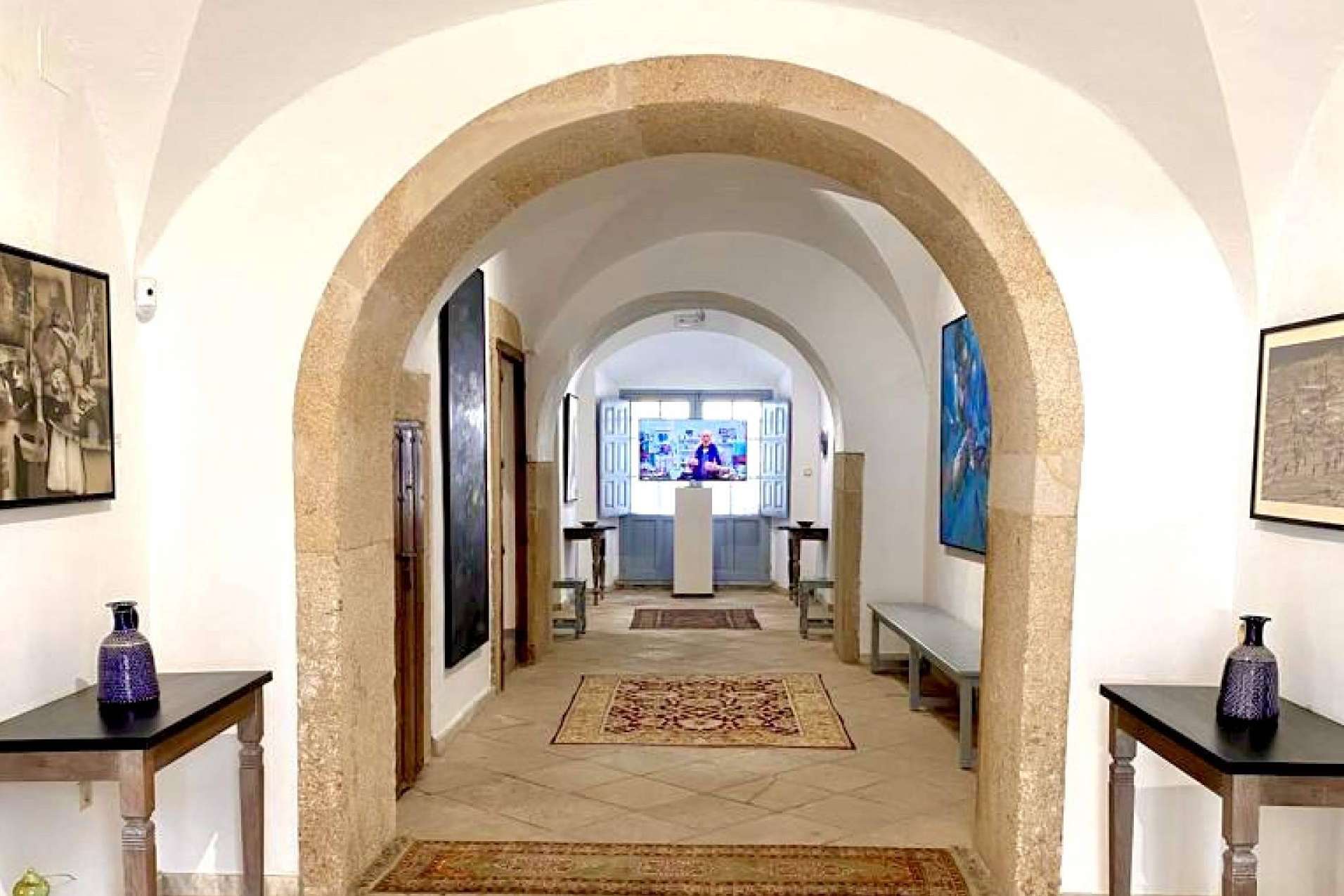 Inauguración de la exposición de Carlos Muñoz-Vargas en la Fundación Museo VanderLinde en Montánchez (Cáceres)