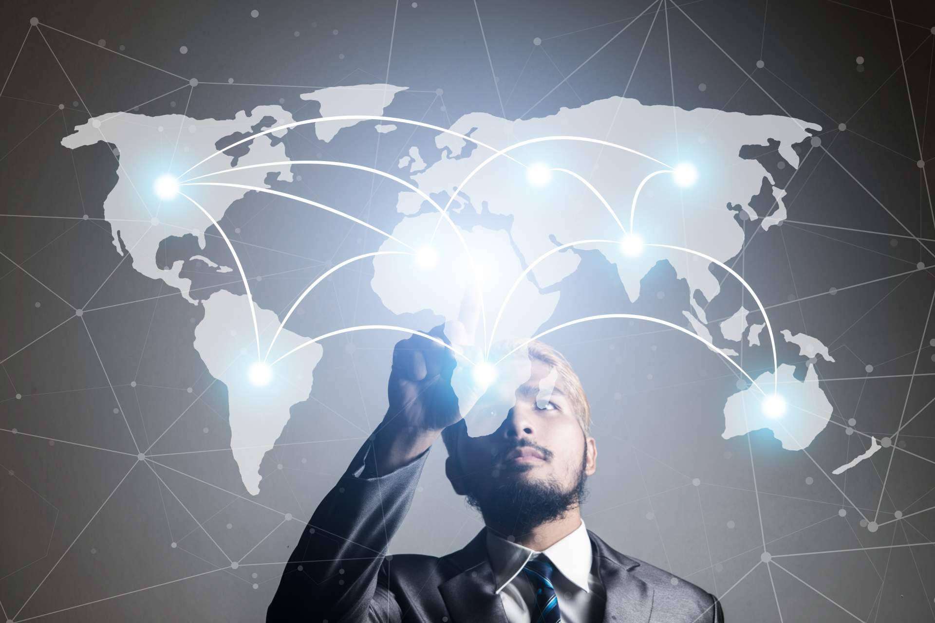 Los beneficios de contar con un experto en automatizaciones en las empresas, por Israel Huerta