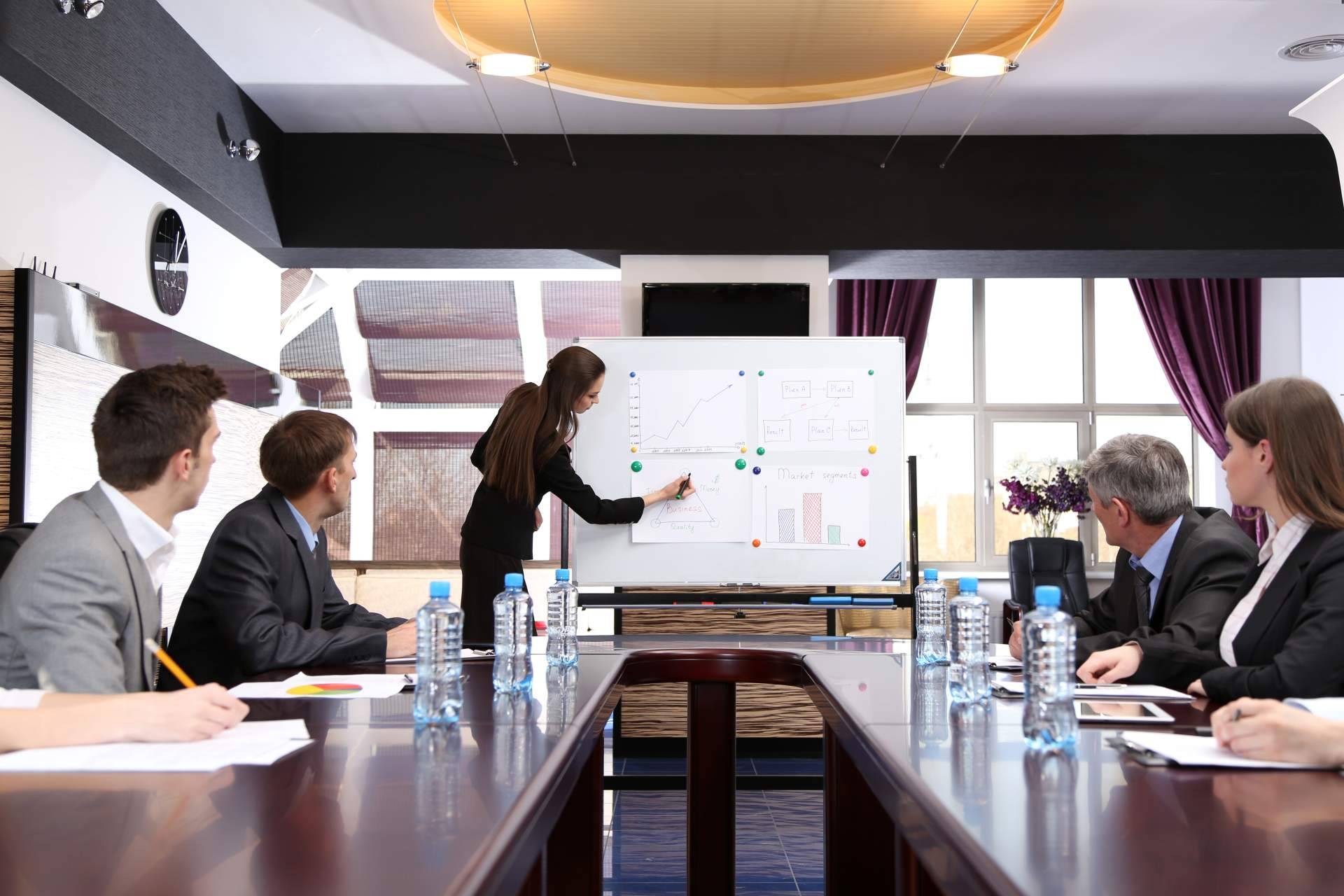 El déficit de los países y la inflación han aumentado los riesgos de tipo de interés