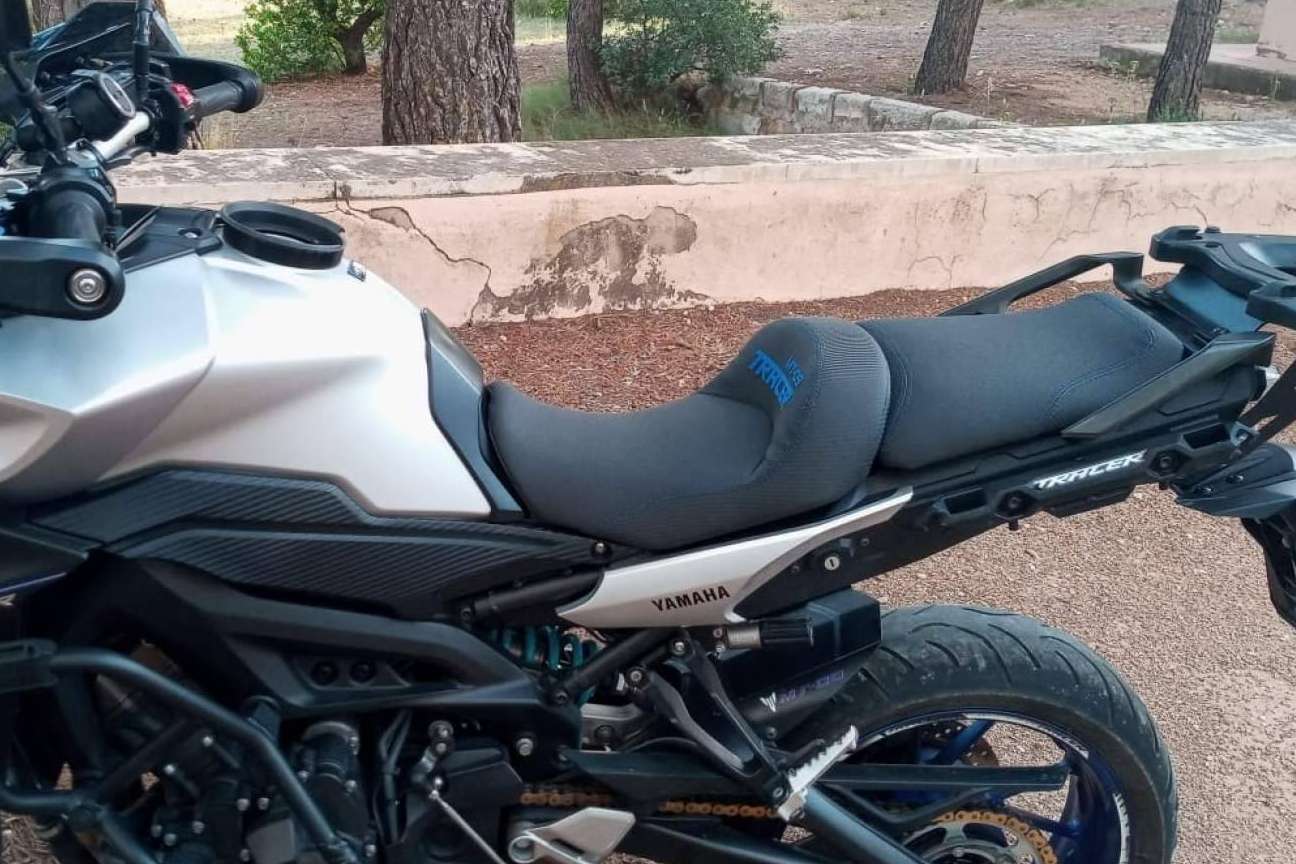 Disponer de un asiento de moto cómodo para viajar es fundamental, por JM-FUNDAS