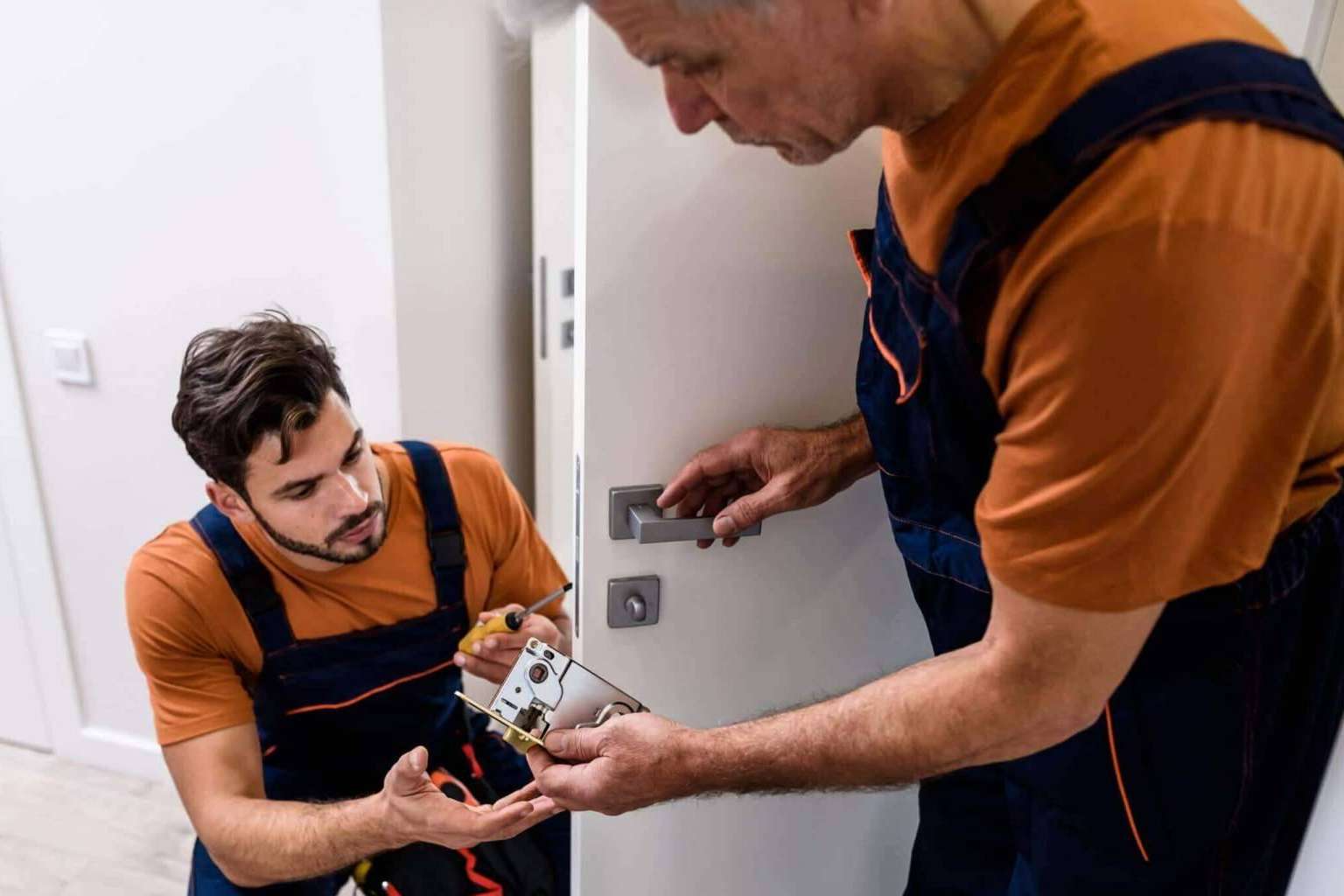 Cerrajero Sabadell disponible 24 horas, Cerralmería