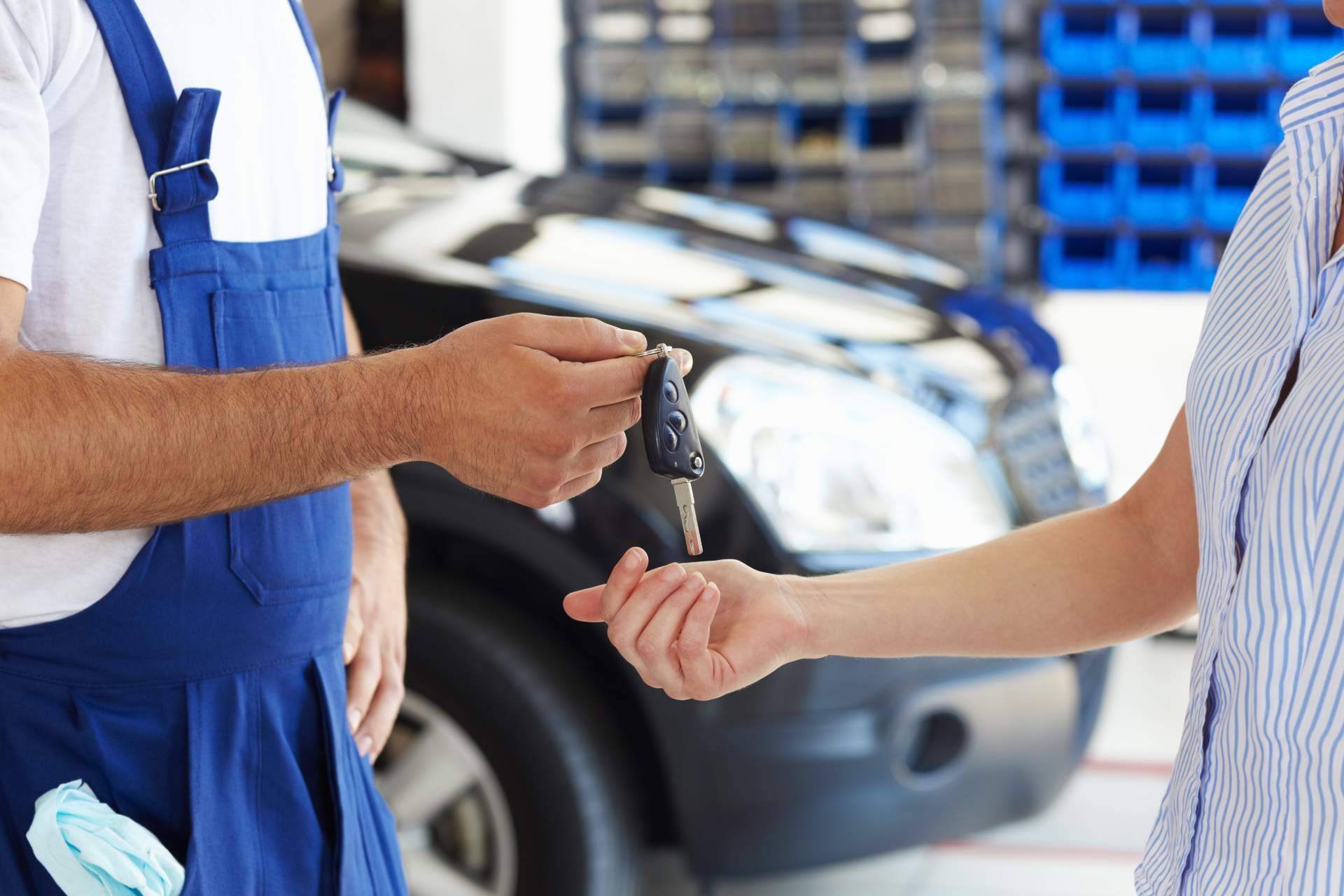 El taller de EGINER se ocupa de las reparaciones y copias de las llaves del coche