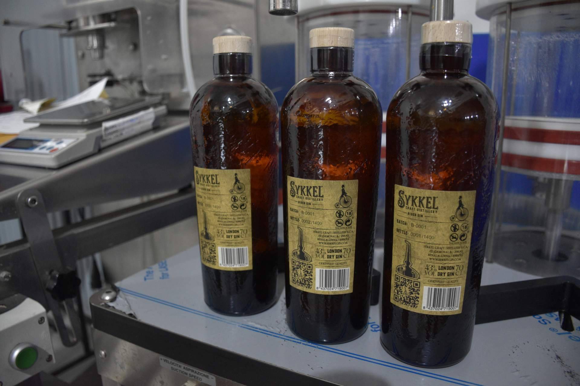Sykkel London Dry Gin, ginebra premium artesanal andaluza con partidas limitadas de 1.400 botellas numeradas