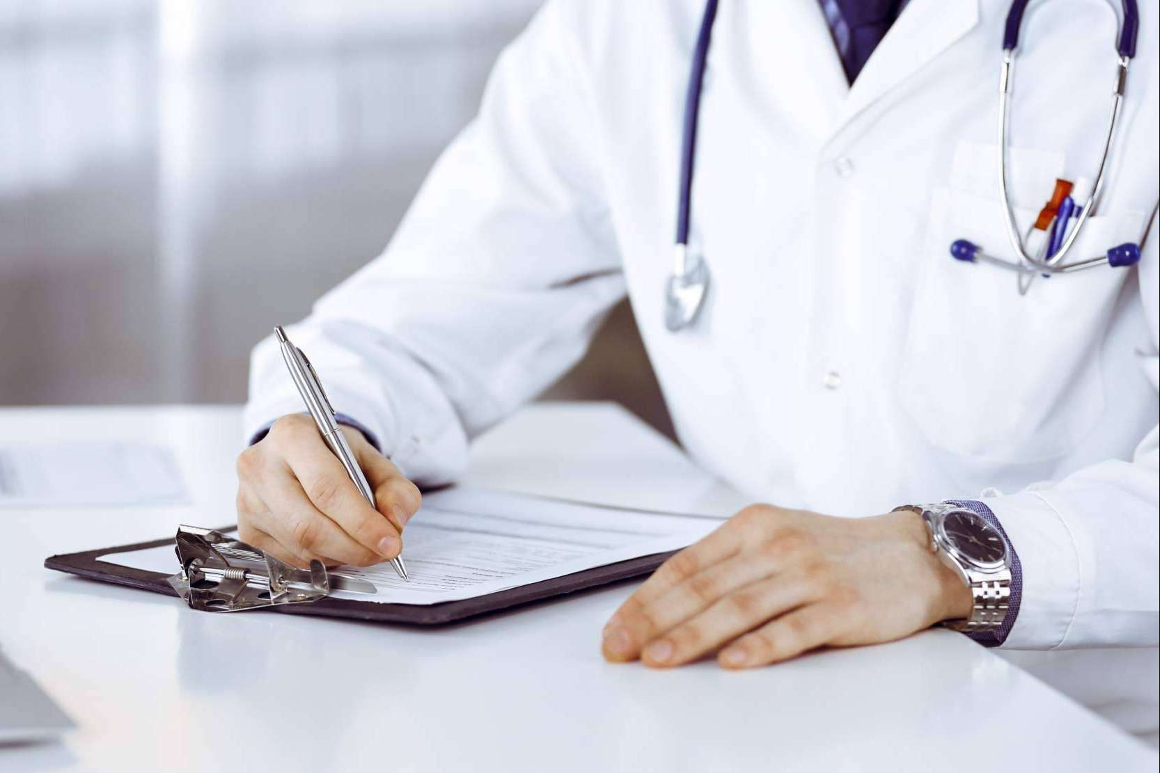 Con inXur, el guía de seguros, los mejores meses para contratar un seguro de salud son noviembre y diciembre