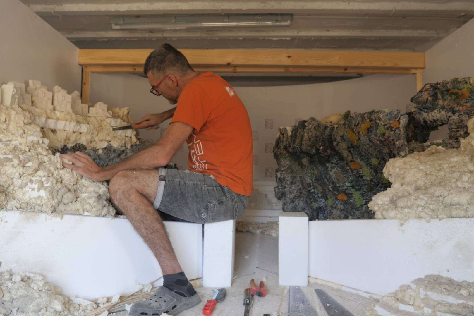 Ramón Colomer es un artista que lleva 35 años construyendo dioramas