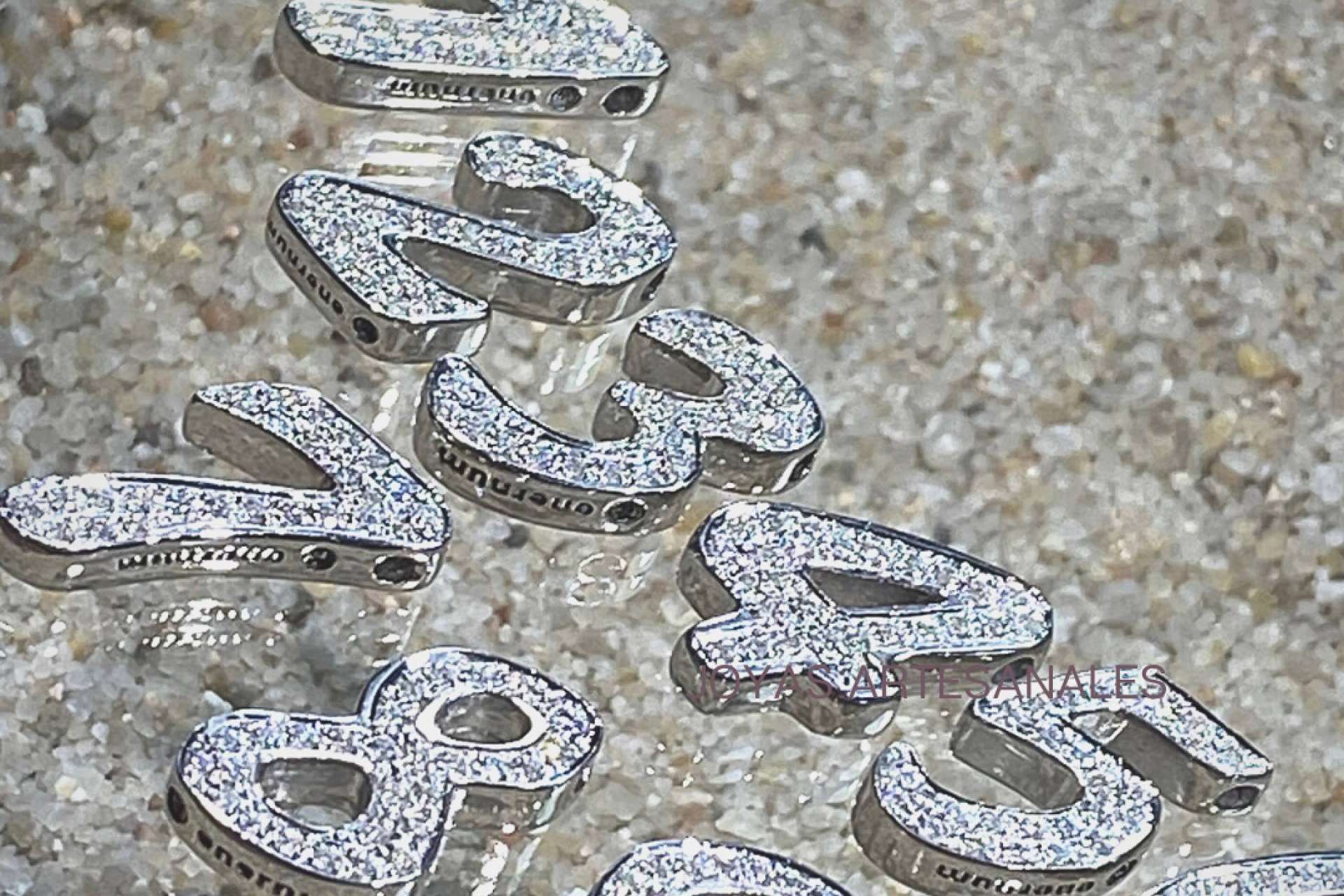 Enernum y su colección de joyas artesanales como regalo especial estas navidades