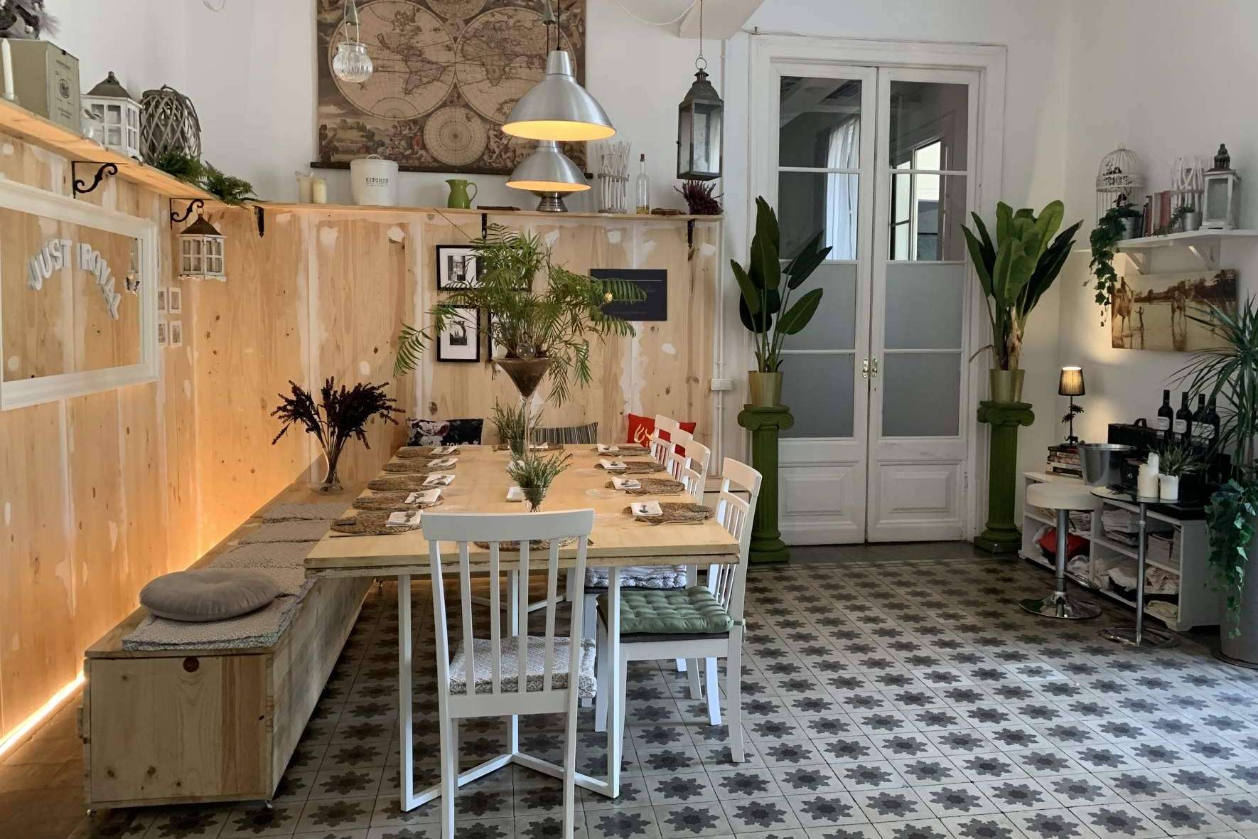 Just Royal BCN, el local privado para almuerzos y cenas de grupos privados en el centro de Barcelona