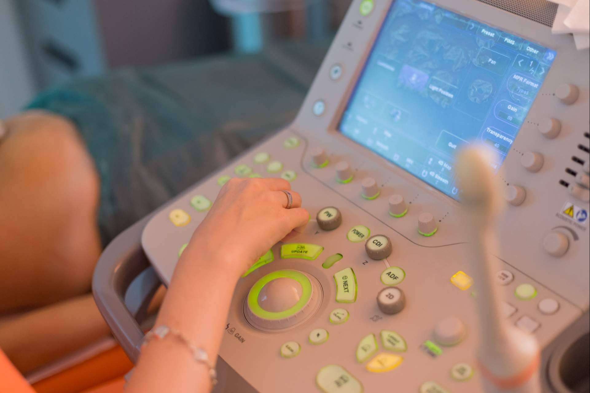 El test prenatal no invasivo presenta una fiabilidad del 99 %, por la clínica Ginevida