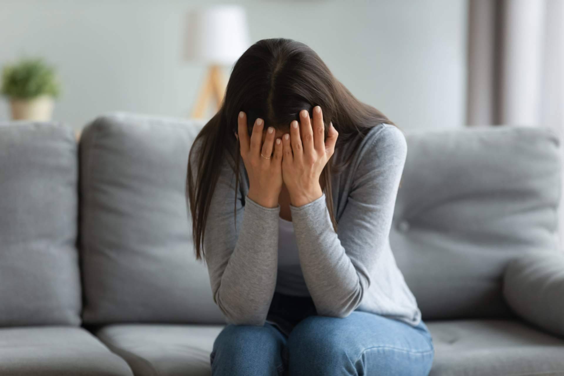 ¿Cómo tratar la dependencia emocional en mujeres?, de la mano de Apoyo Psicológico Online