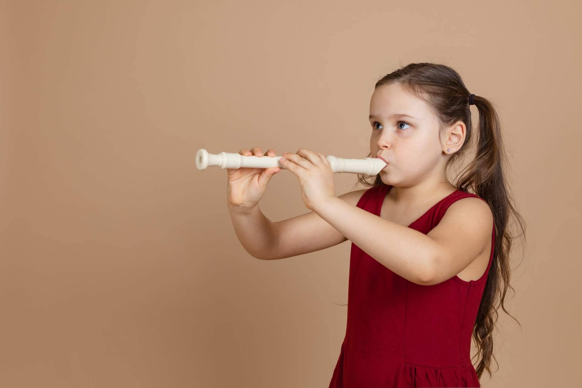 ¿Cómo no hacer tanto ruido al tocar una flauta? La solución de Muteflute
