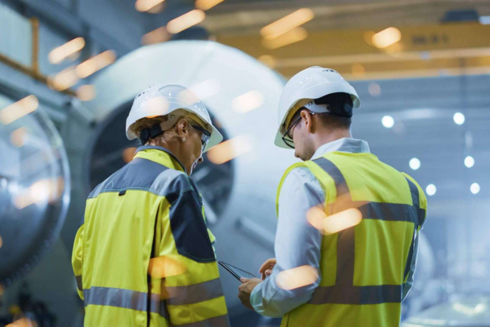 Indusecurity ofrece servicios de ingenieros a jornada completa