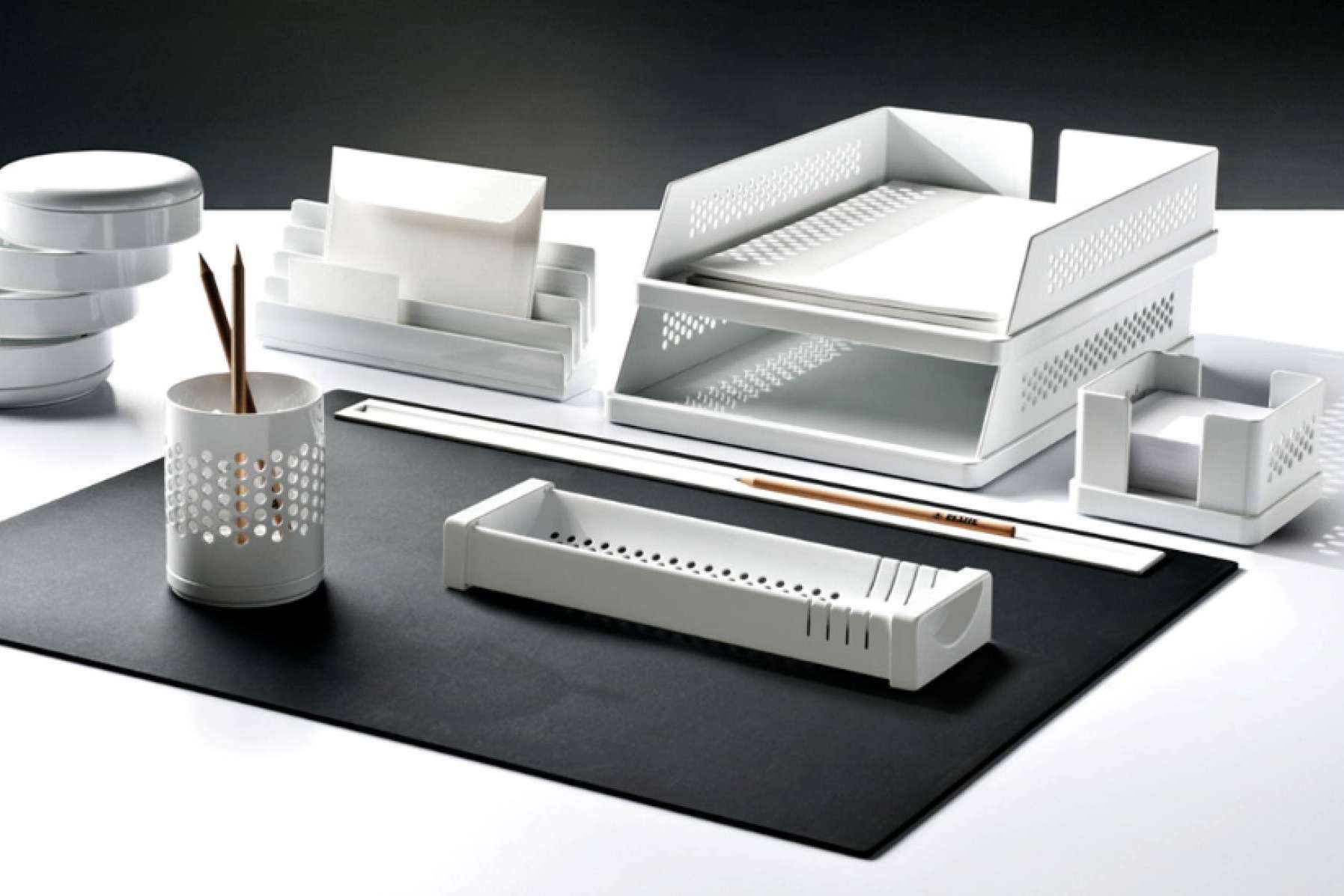 OfficeDeco es una tienda que proporciona material y archivadores de oficina