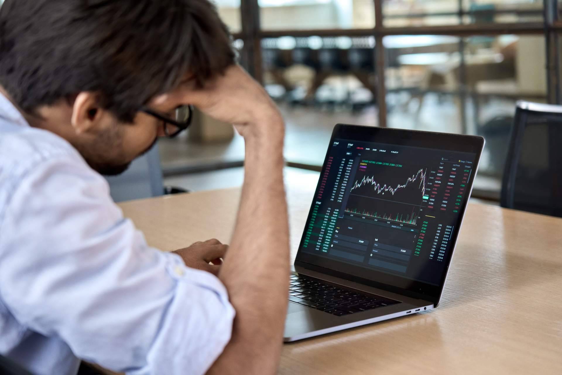 Aprender de psicología en el trading, los beneficios de mantener una actitud ecuánime