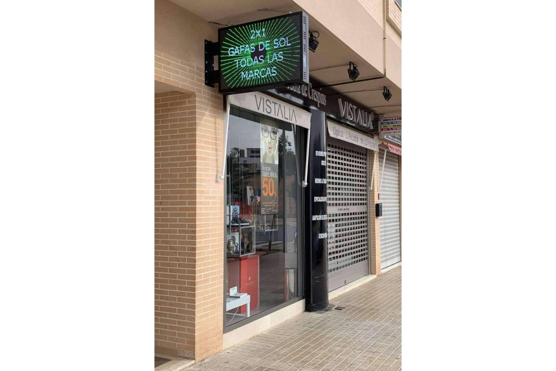Para la publicidad exterior de hoy, las banderolas electrónicas se posicionan como una herramienta clave