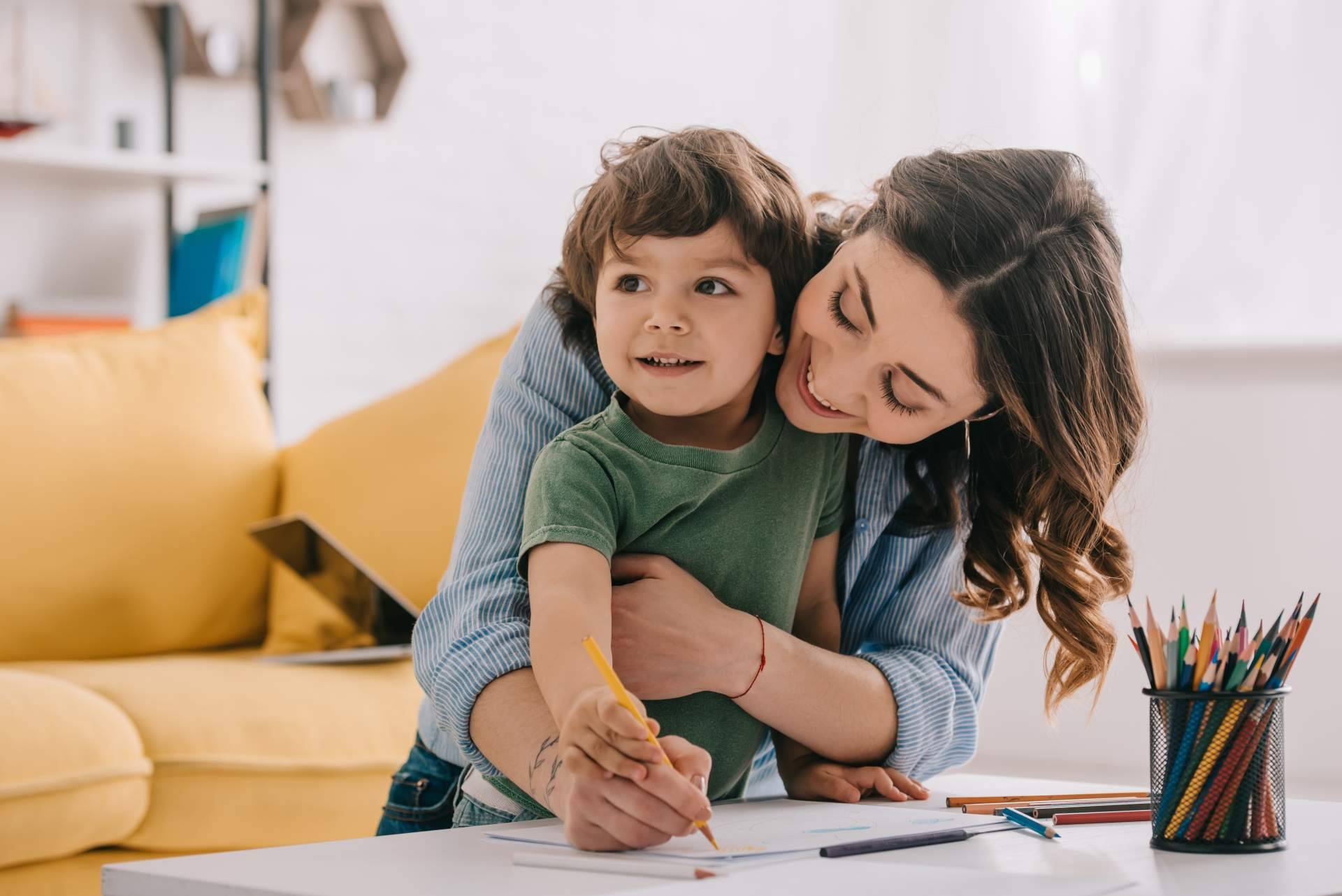 Servicio de cuidado de niños a domicilio en Madrid de la mano de Noviser