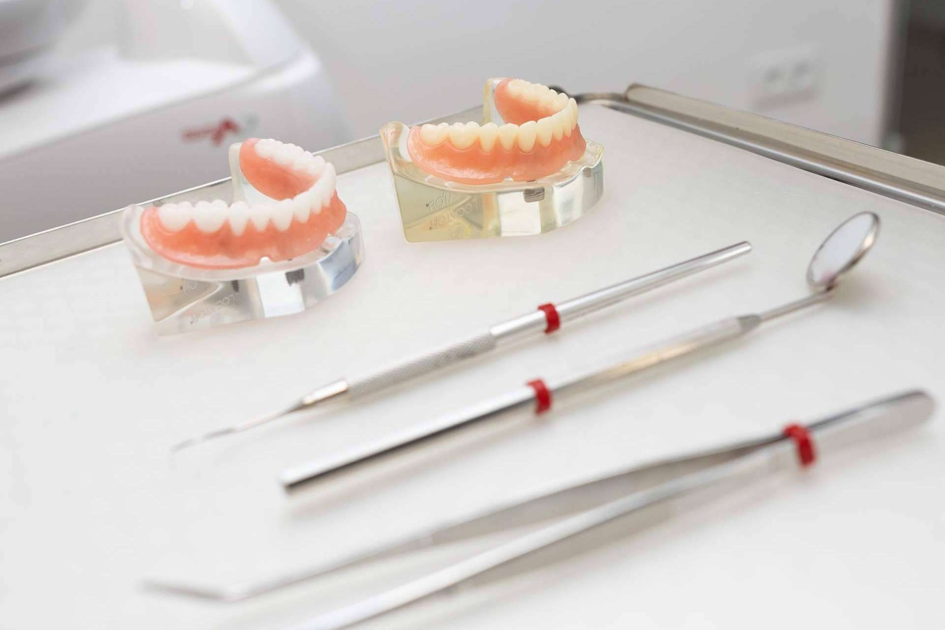 Los servicios innovadores de odontología y estética facial que ofrece la Clínica Dental Calvo de Mora