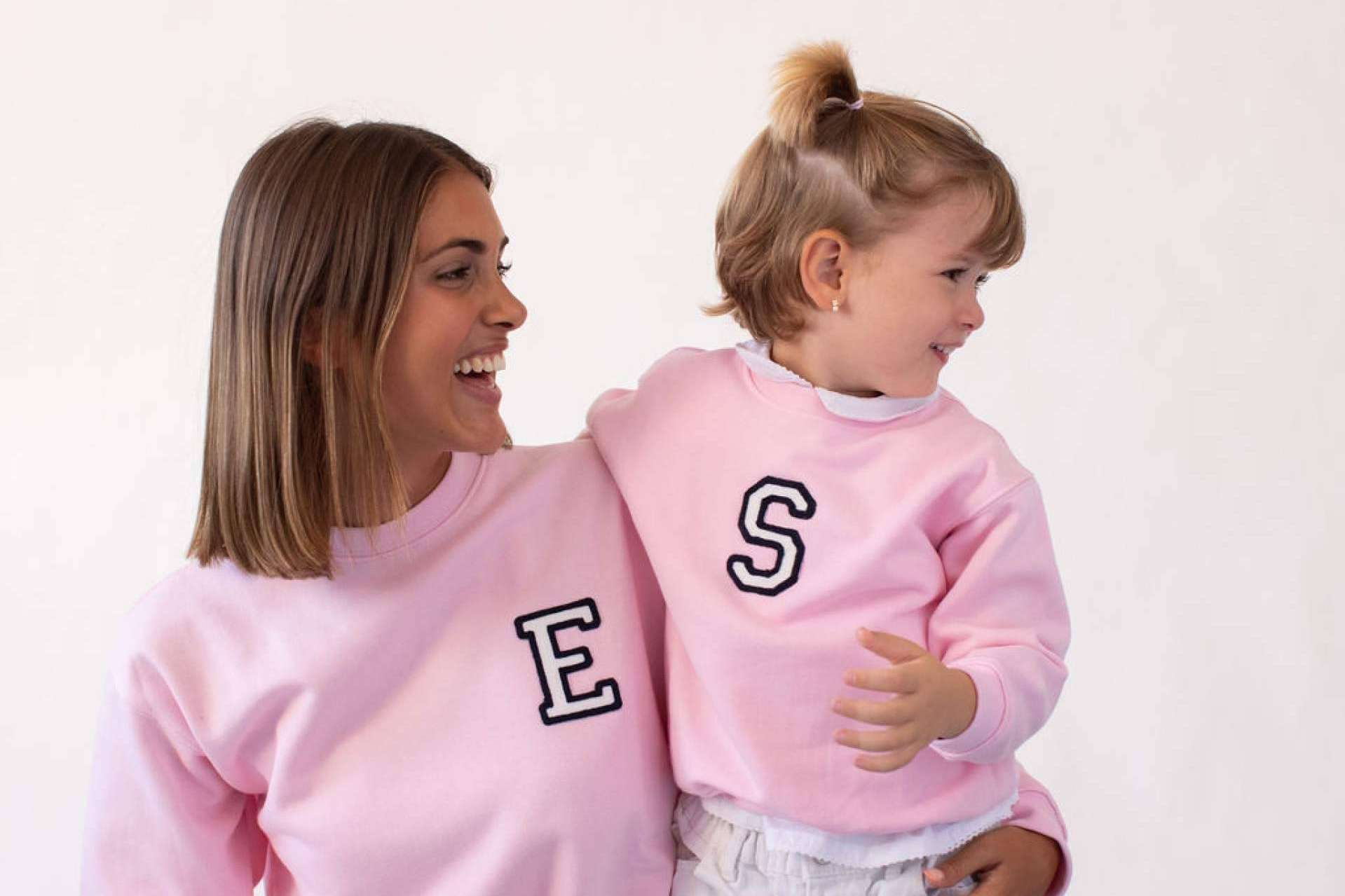 Día de la Madre con Anitials, regalos personalizados de ropa y complementos