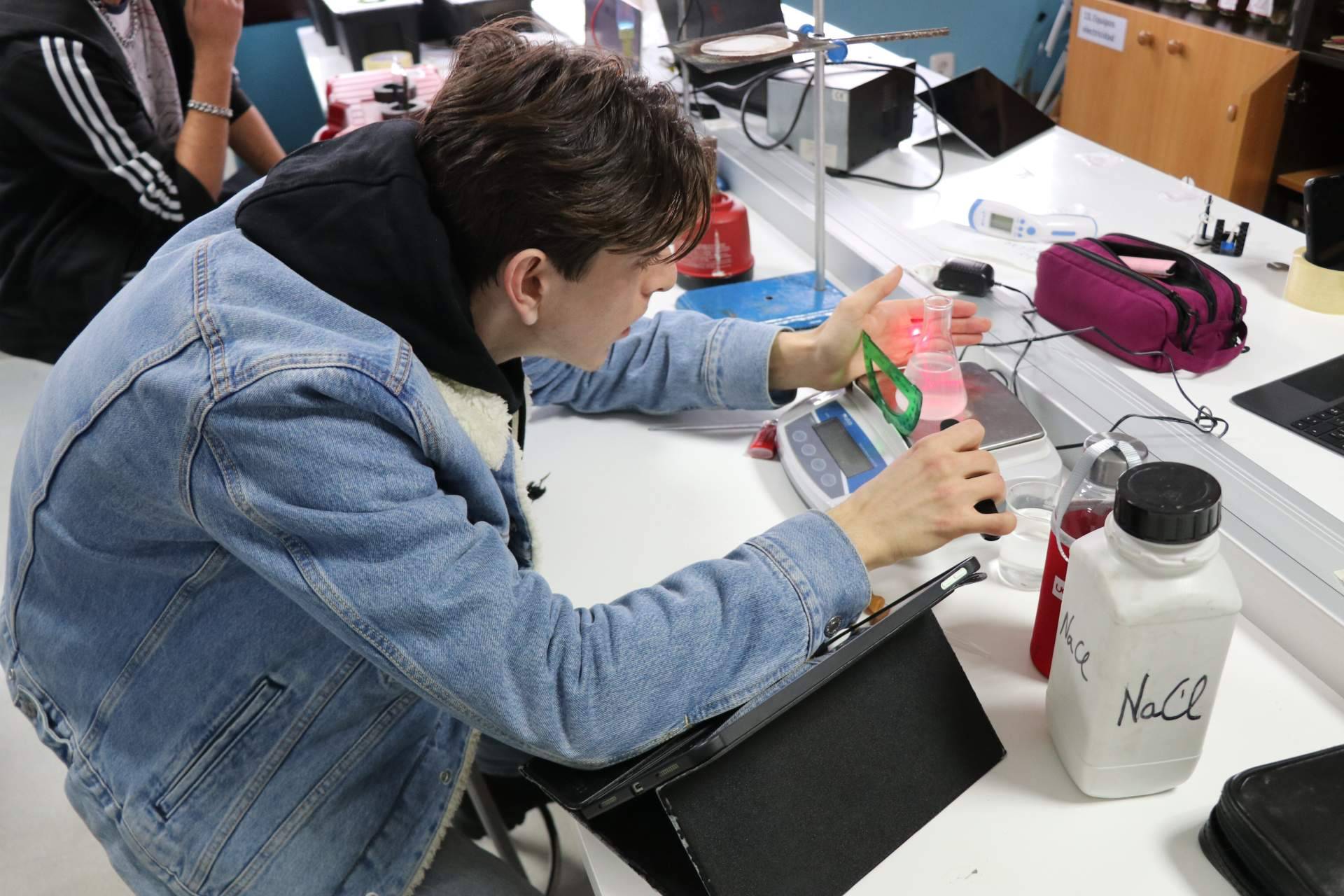 ¿Cuáles son los beneficios del Programa Diploma de Bachillerato Internacional del Colegio Internacional Casvi Villaviciosa?