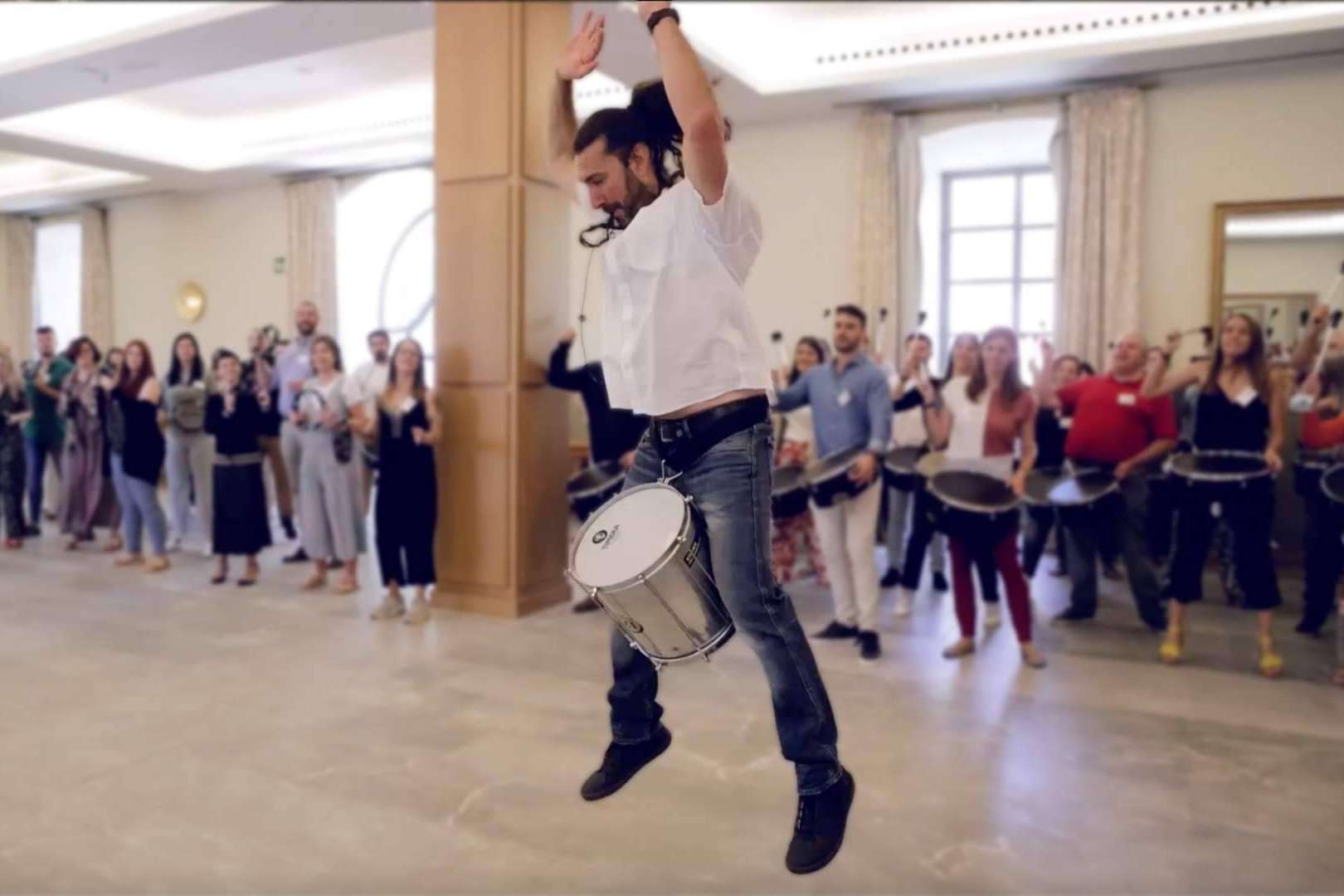 Team Building Percusión es la clave para fortalecer el trabajo en equipo y mejorar el clima en una empresa