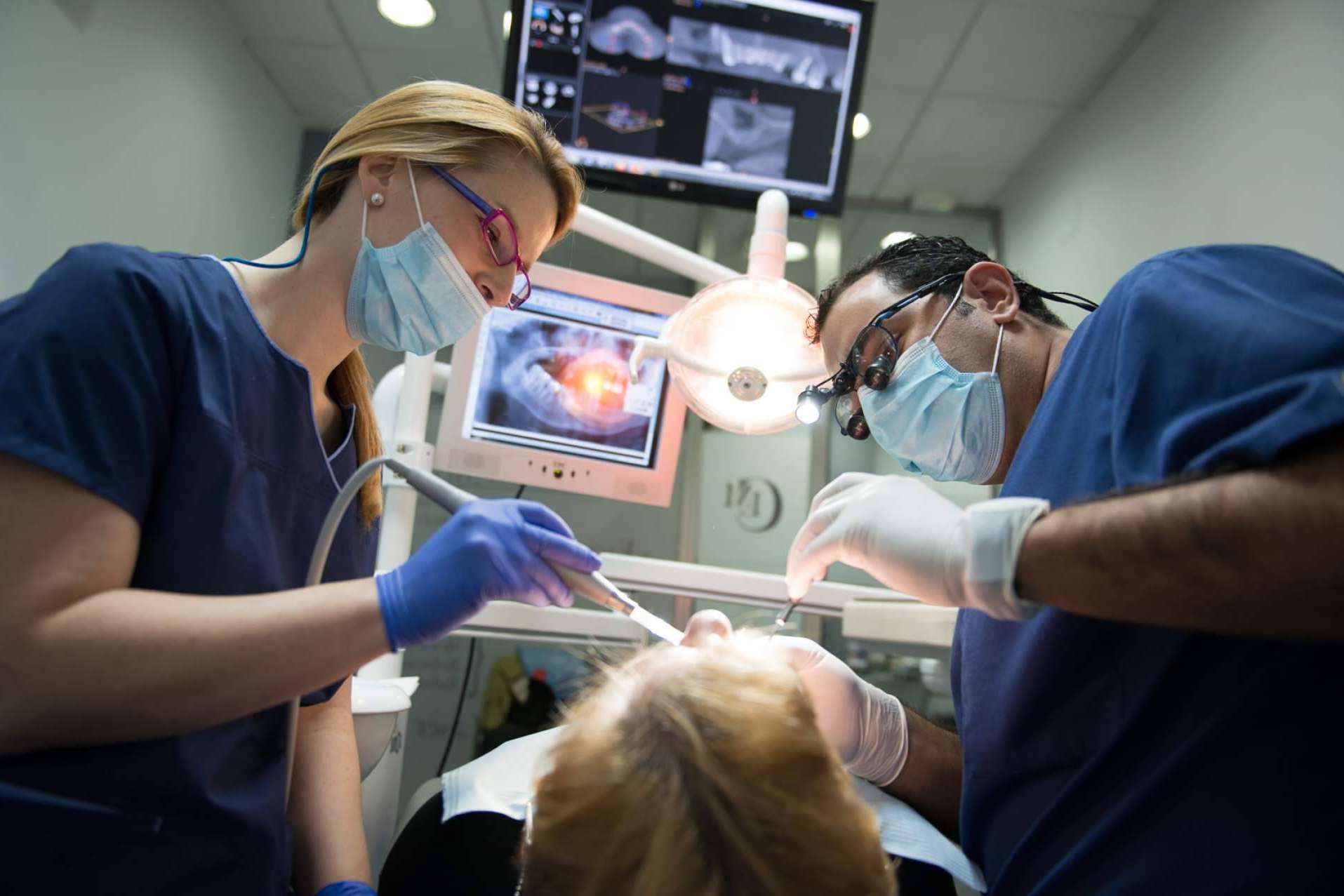 ¿Cuál es la importancia de los implantes dentales en la salud bucal?, de la mano de Dental Implantologie