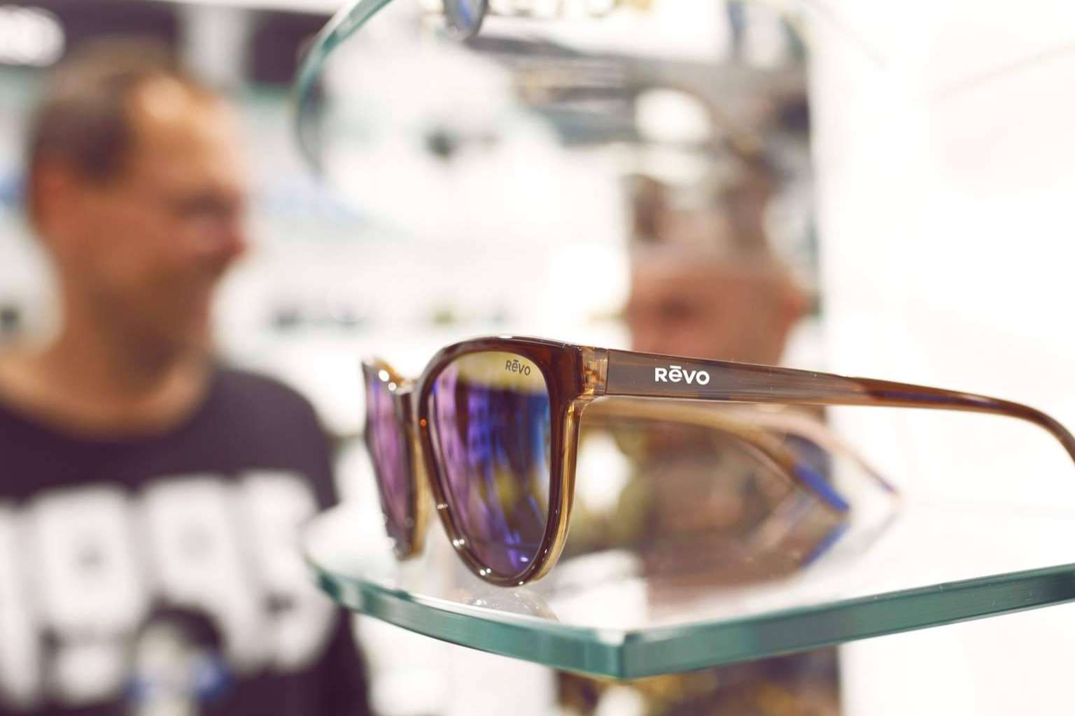 Rēvo llega a Barcelona. La tecnología espacial de la NASA dispuesta para la protección ocular