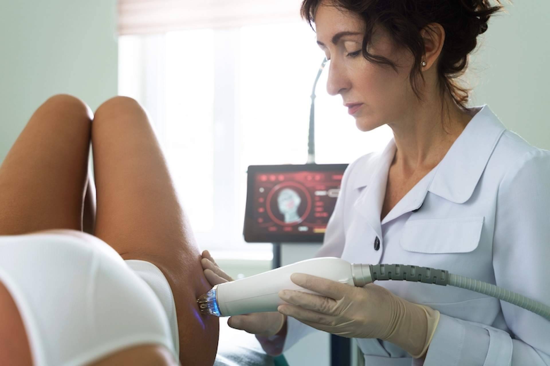 ¿Cuáles son las ventajas de eliminar estrías?, con la Clínica Estética Pilar