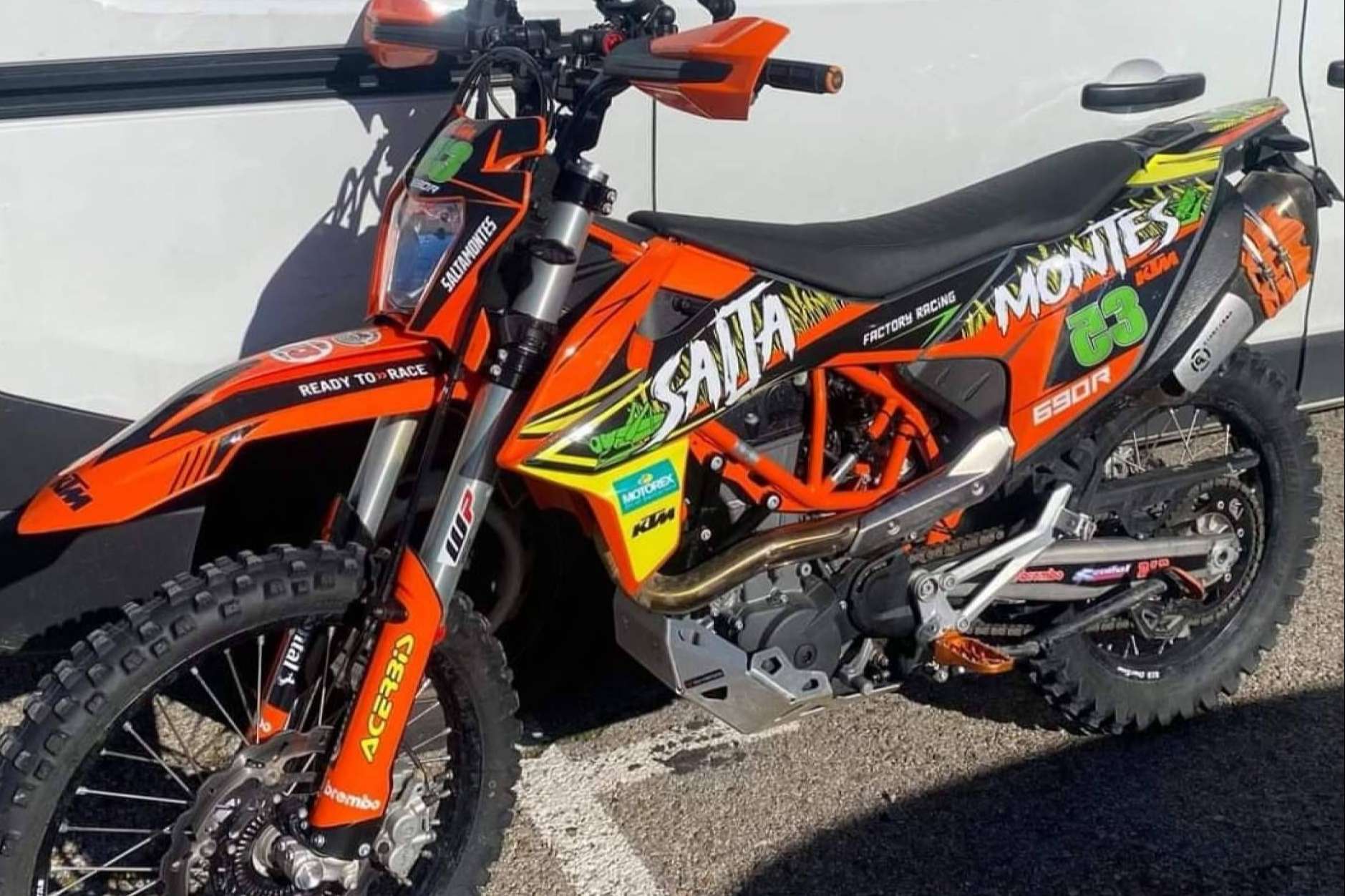 Adhesivos personalizados para motos de motocross, por ADHESIVOSEMBARRADOS