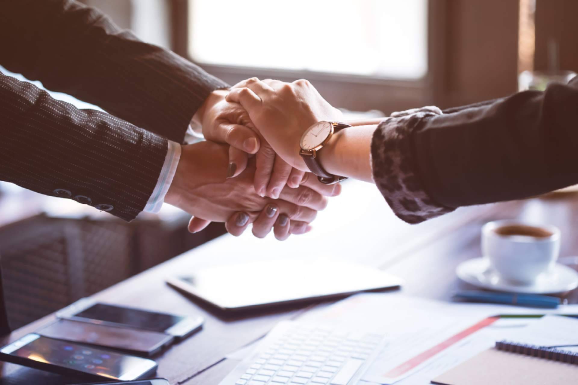 Factoring o préstamos bancarios, ¿cuál es la mejor opción para una empresa?