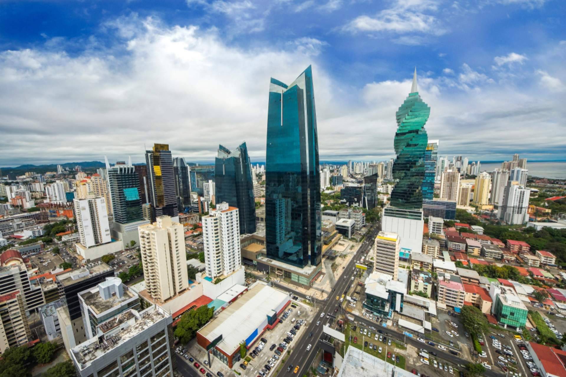 El socio confiable para realizar inversiones inmobiliarias en Panamá para aquellos que viven en España