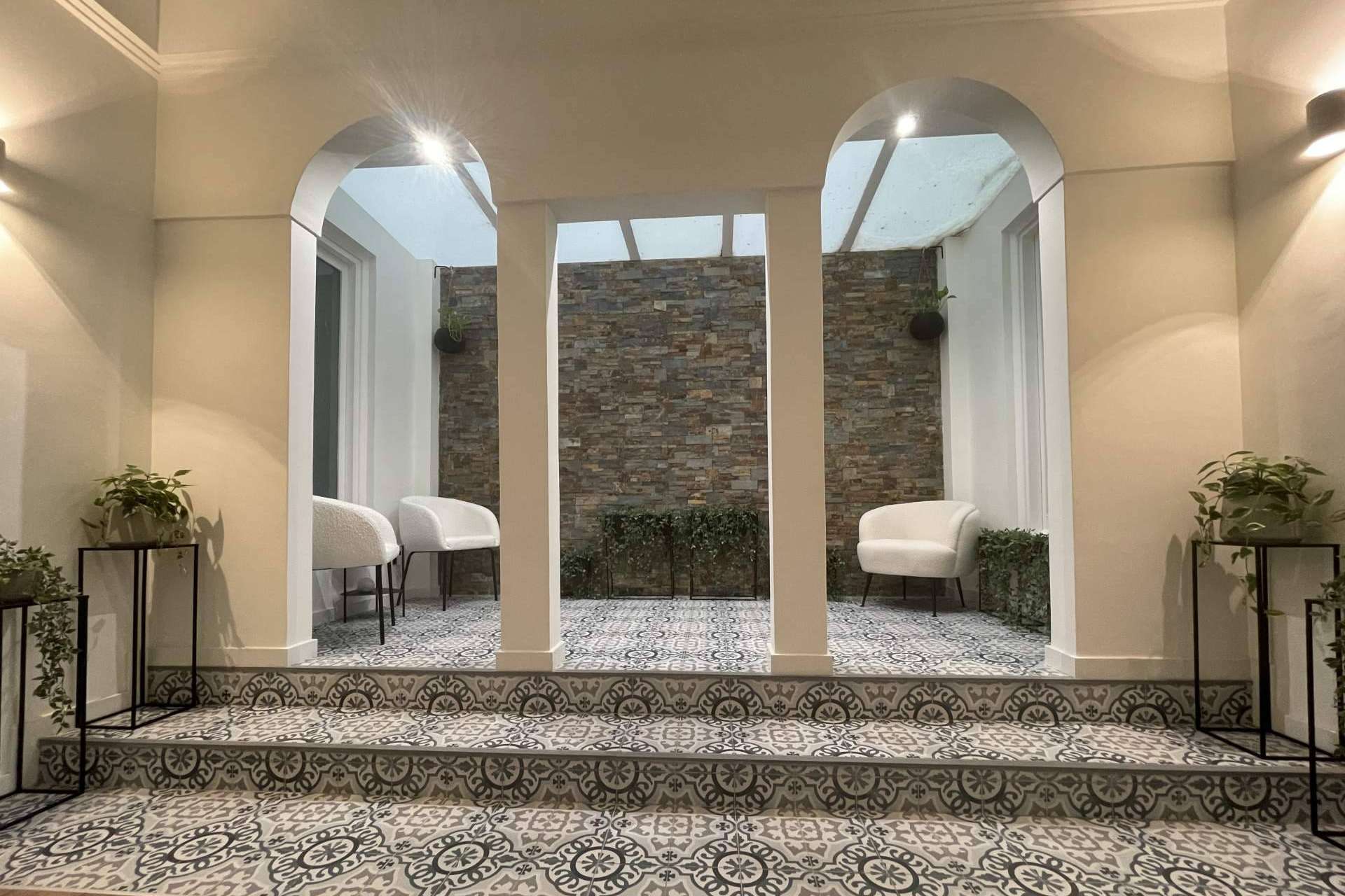 Clínica Elegansse, excelencia en medicina estética y reconocimiento en Cantabria